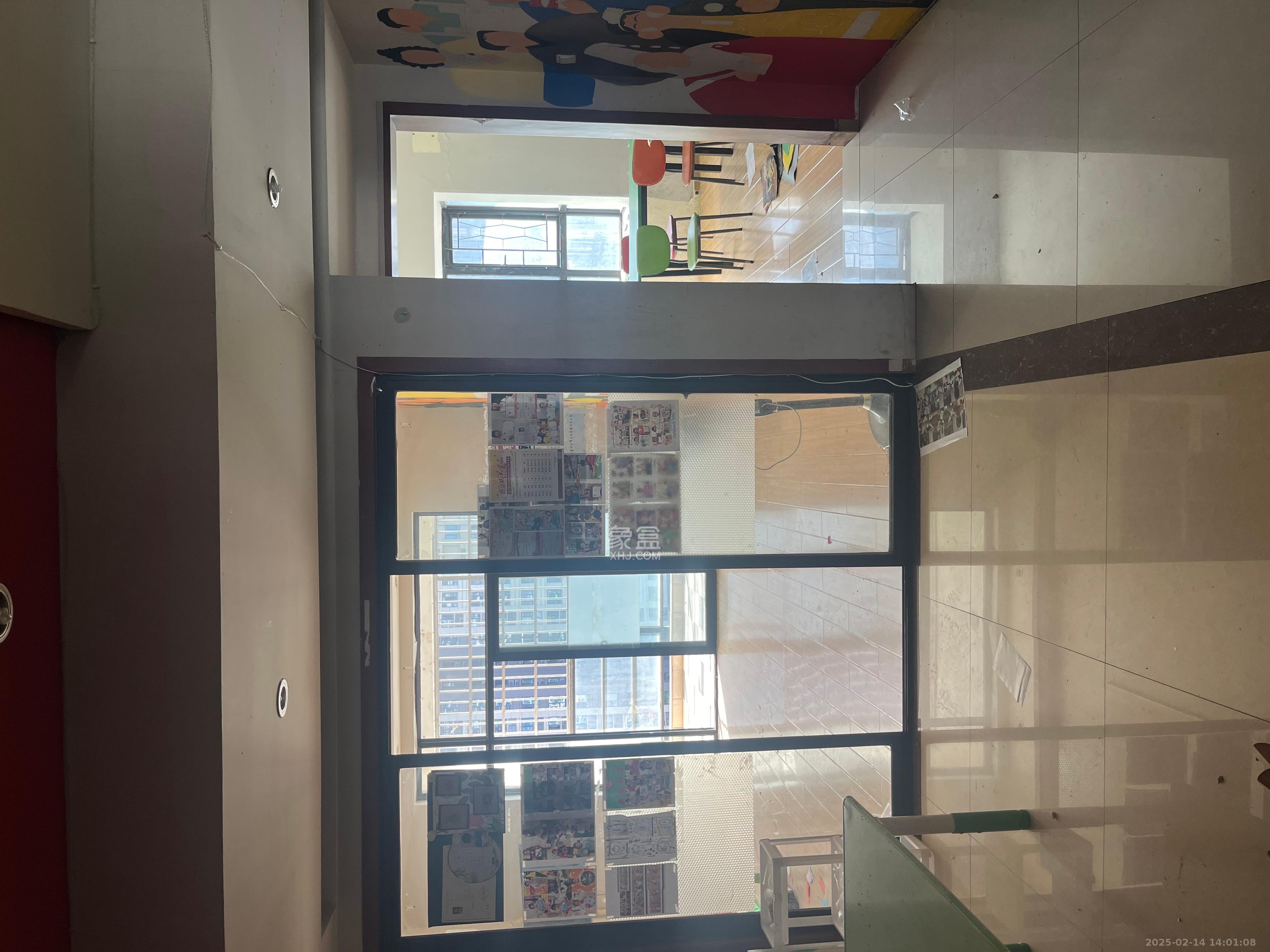 鑫远湘府华城 3室2厅1卫 2400.0元/月 鑫远湘府华城 3室2厅1卫 2400.0元/月室内图