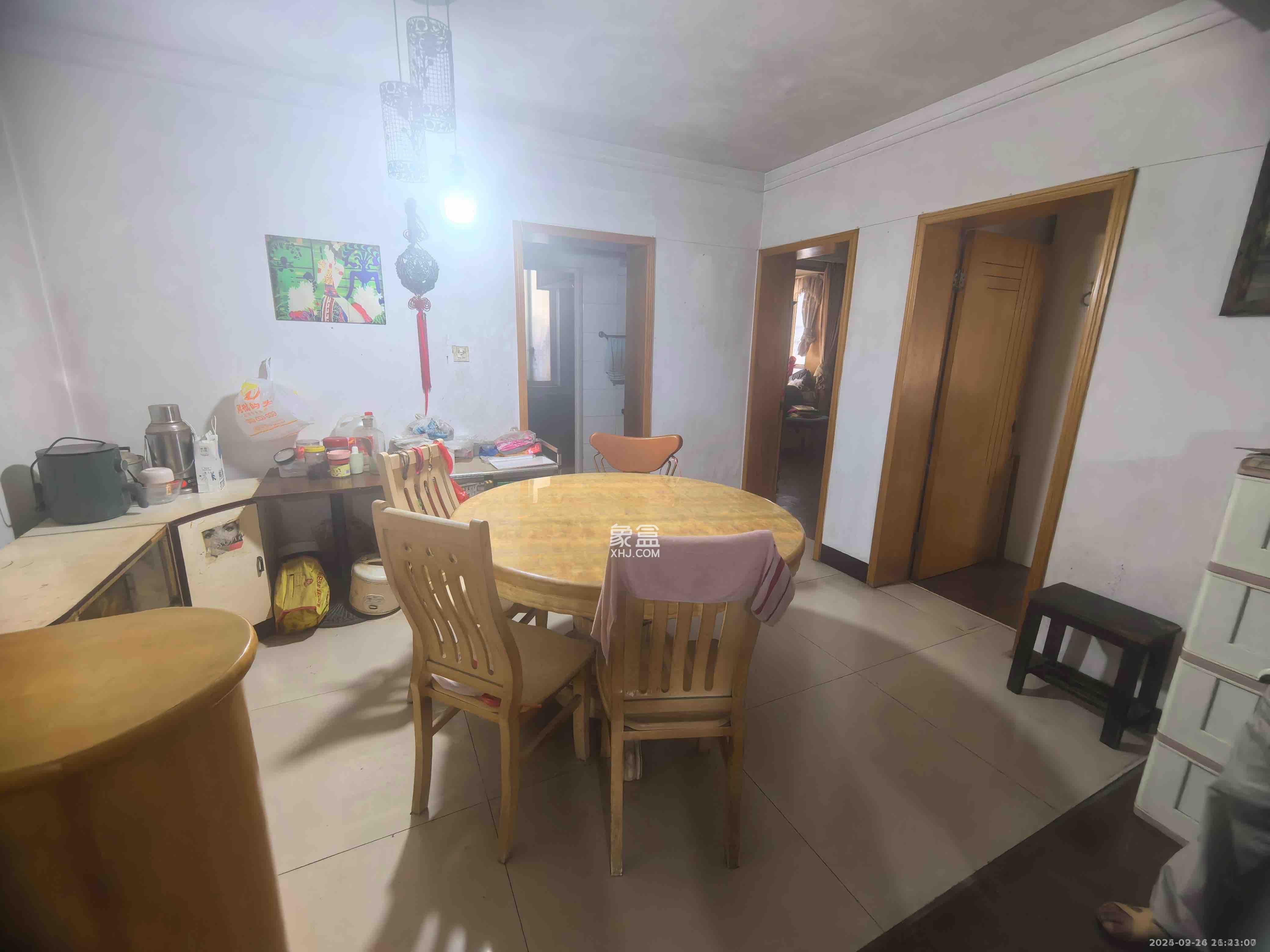 老灯泡厂宿舍(啤酒厂宿舍) 3室2厅1卫 2000.0元/月 老灯泡厂宿舍(啤酒厂宿舍) 3室2厅1卫 2000.0元/月室内图