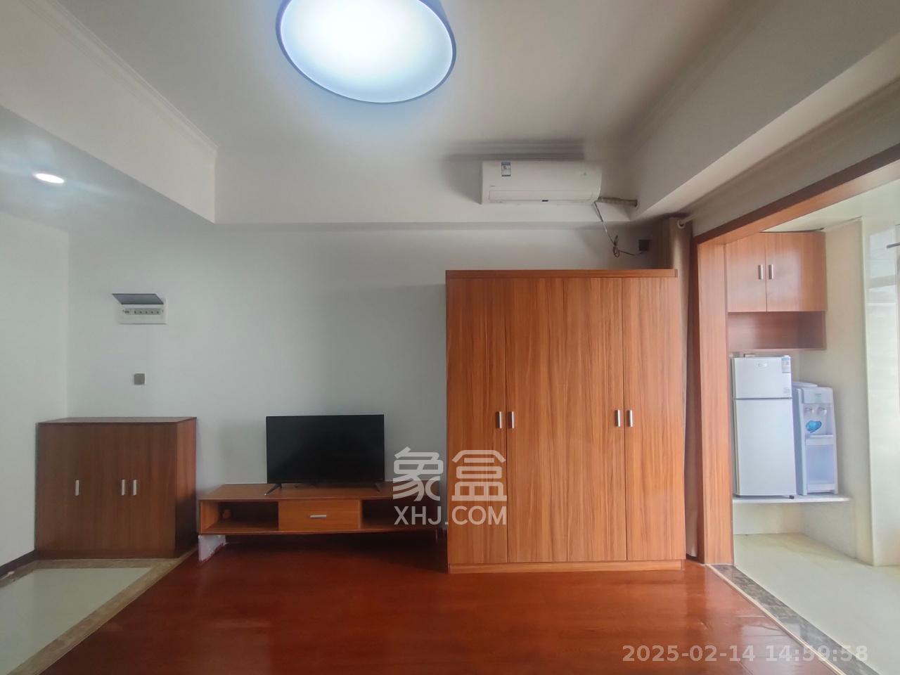 金鼎公园尚 1室1厅1卫 1000.0元/月 金鼎公园尚 1室1厅1卫 1000.0元/月室内图