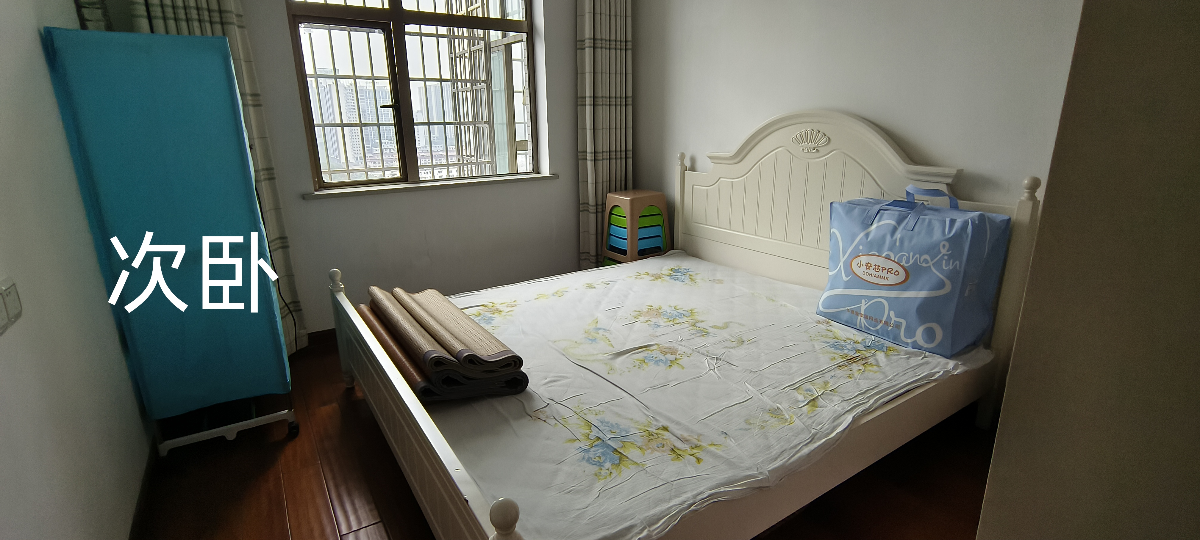 星达馨都 3室2厅2卫 68.0万 星达馨都 3室2厅2卫 68.0万客厅