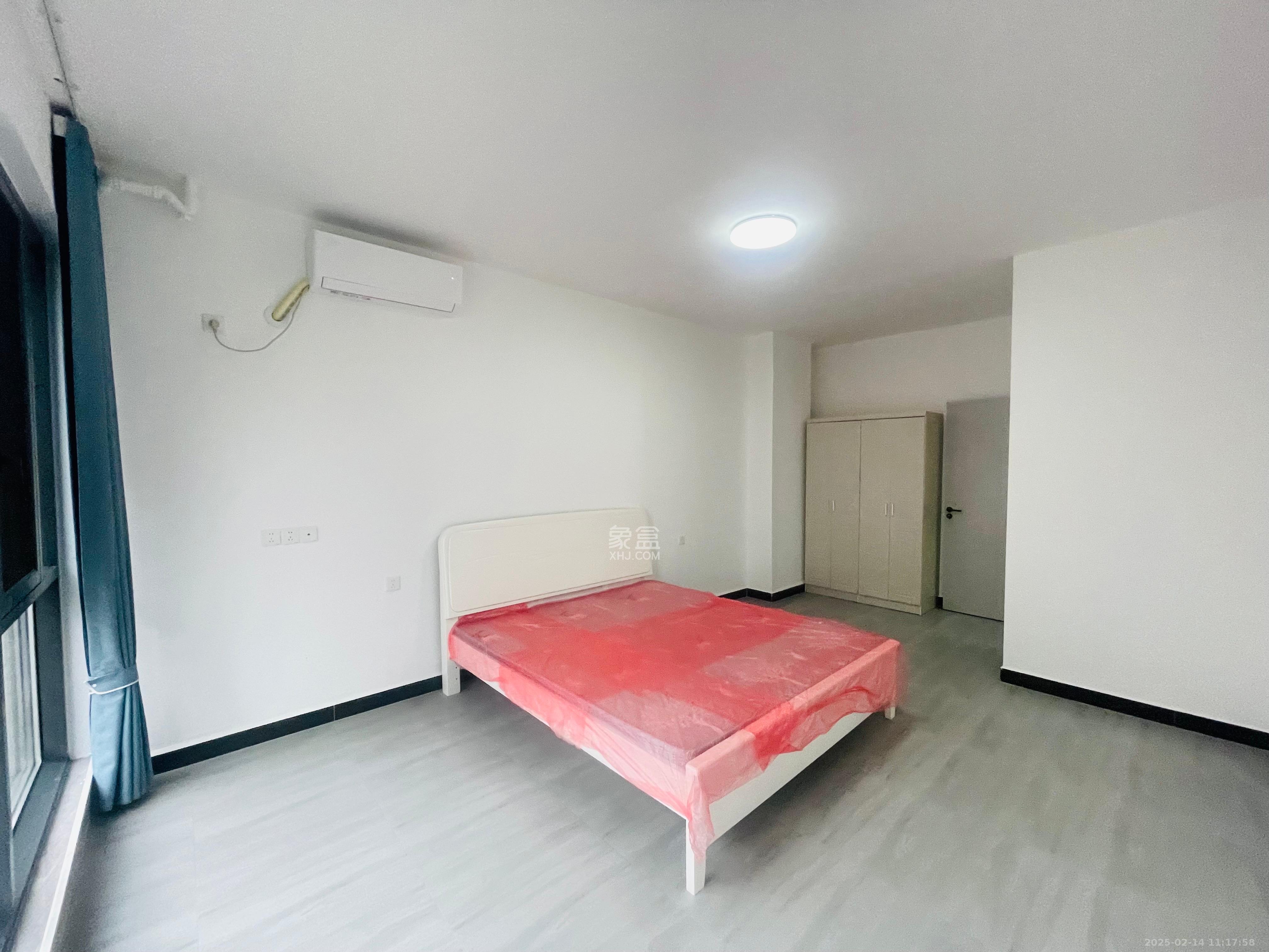 麓谷山湖郡  3室2厅2卫   3200.00元/月室内图