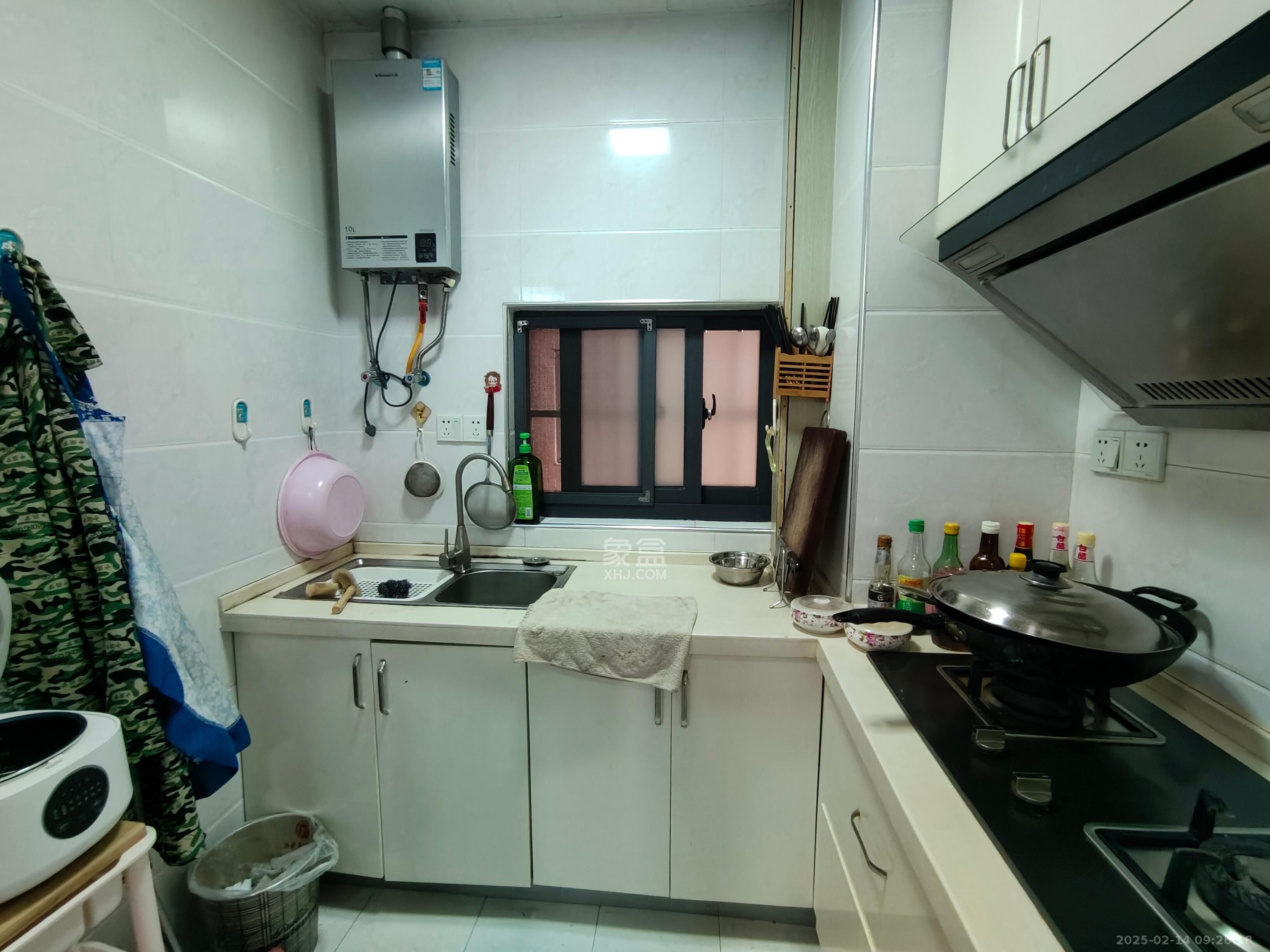 上峰苑(兰亭玥岛) 3室2厅1卫 2400.0元/月 上峰苑(兰亭玥岛) 3室2厅1卫 2400.0元/月室内图