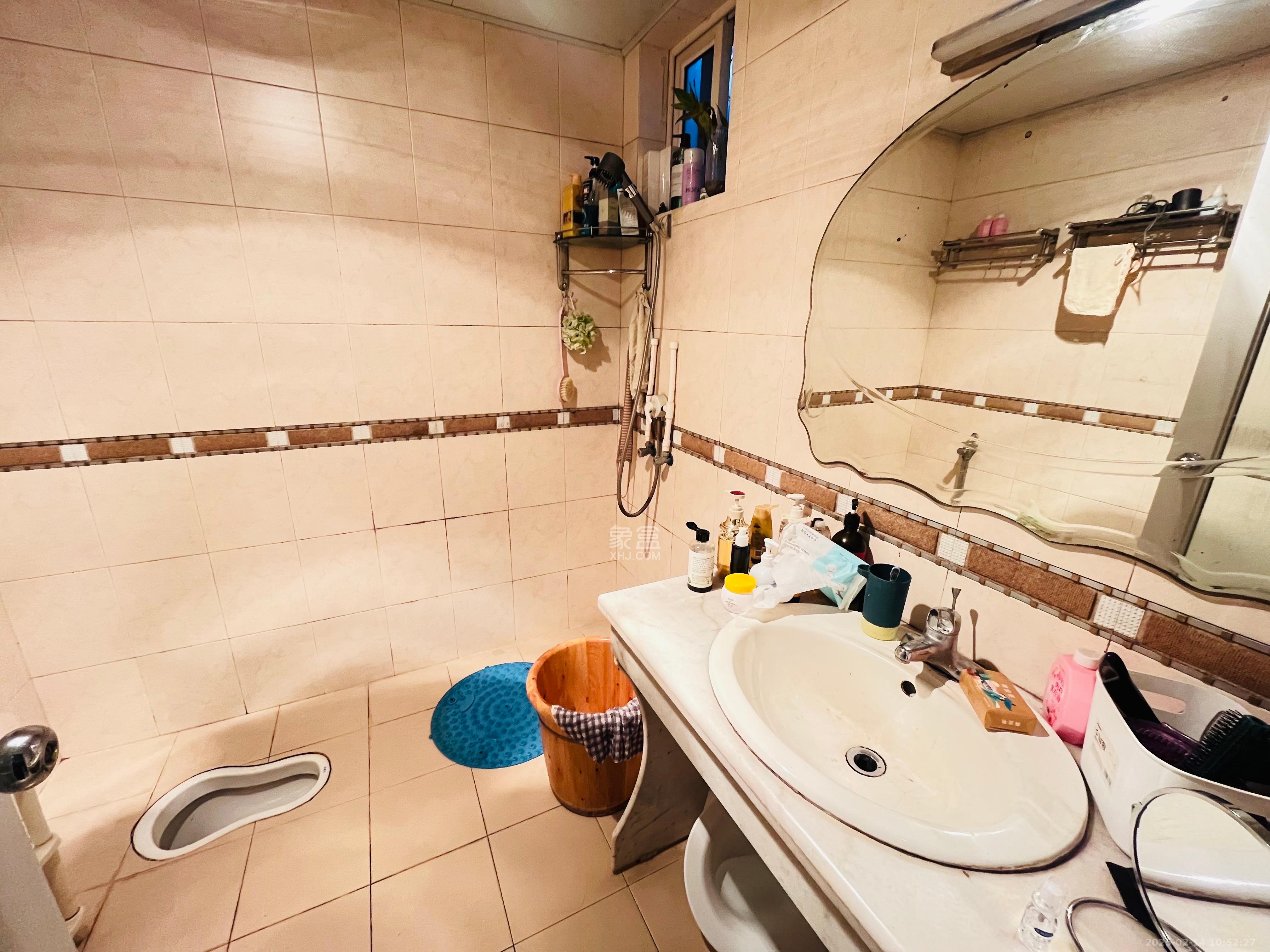 楚湘公寓 6室2厅2卫 5000.0元/月 楚湘公寓 6室2厅2卫 5000.0元/月室内图