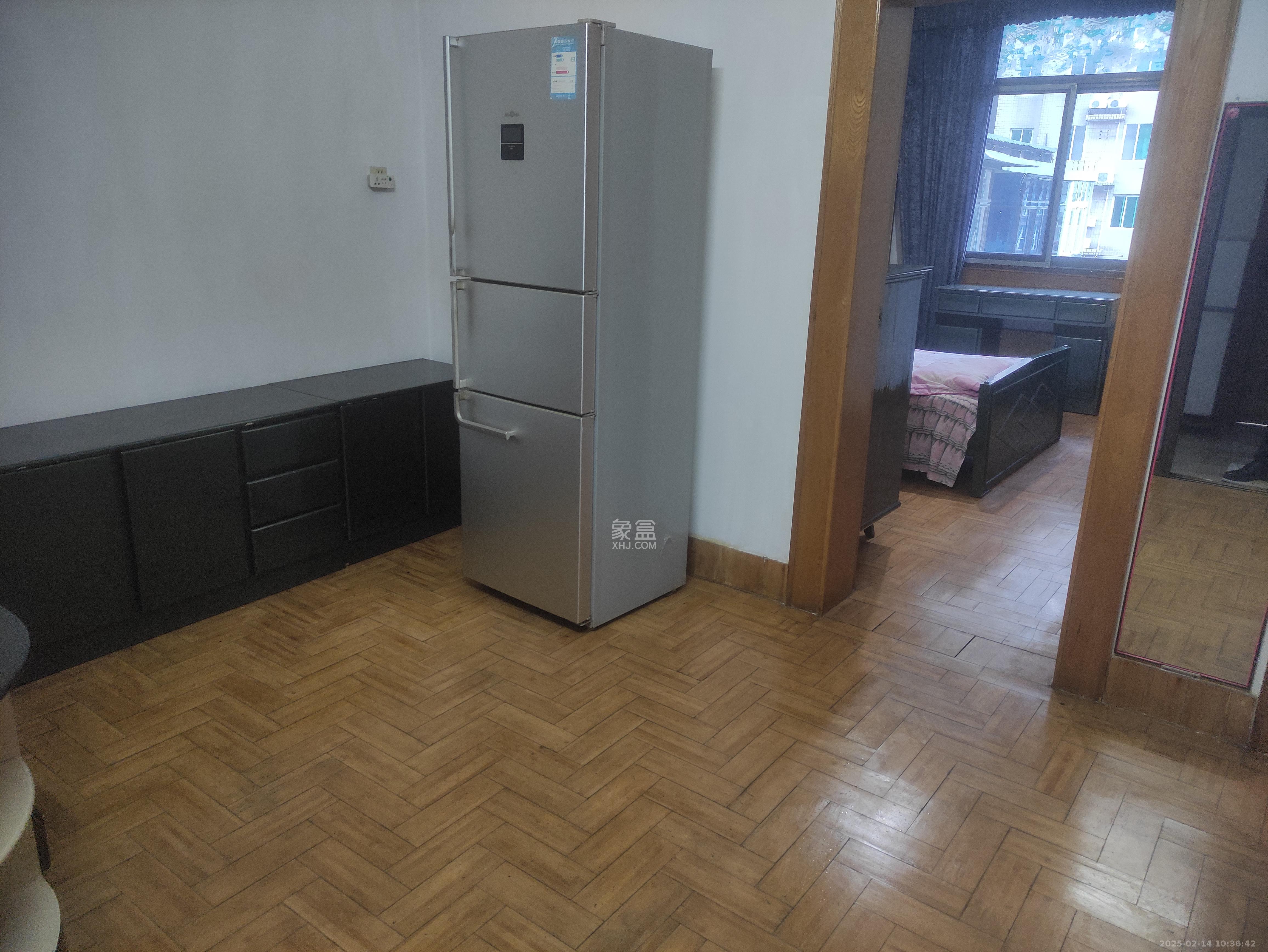 红旗区一片 3室1厅1卫 2900.0元/月 红旗区一片 3室1厅1卫 2900.0元/月室内图