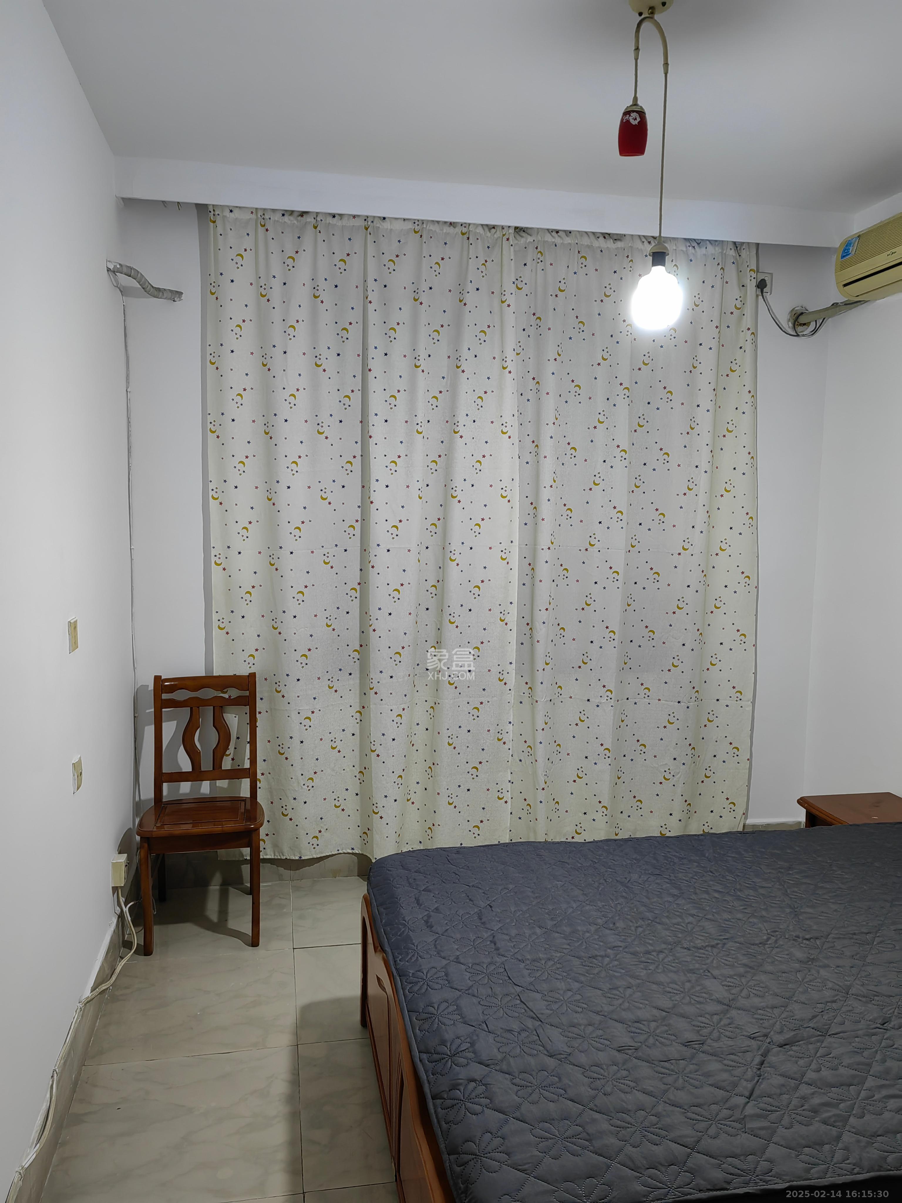 高家坪住宅新区  3室2厅1卫   2600.00元/月室内图