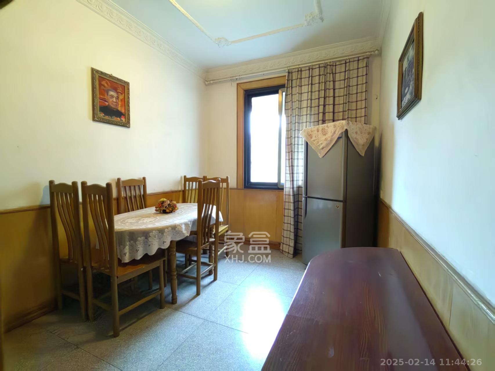 二化厂 2室2厅1卫 850.0元/月 二化厂 2室2厅1卫 850.0元/月室内图