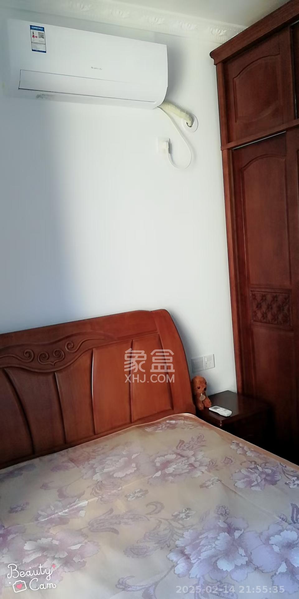南城印象  3室1厅1卫   2300.00元/月室内图