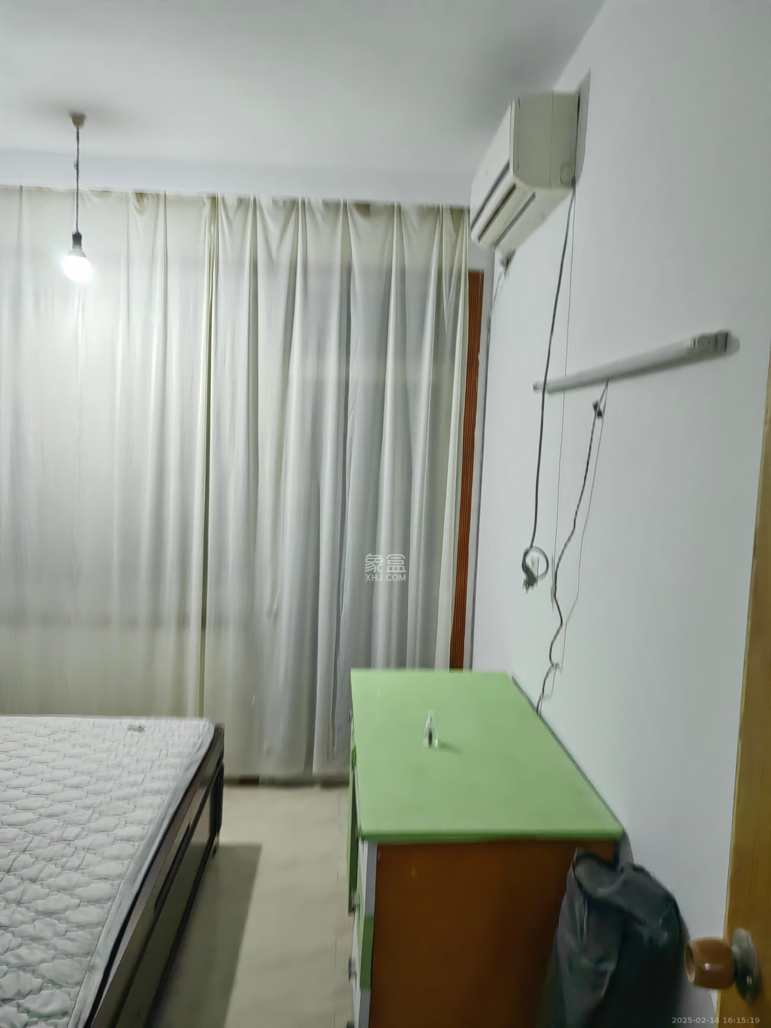 高家坪住宅新区  3室2厅1卫   2600.00元/月室内图