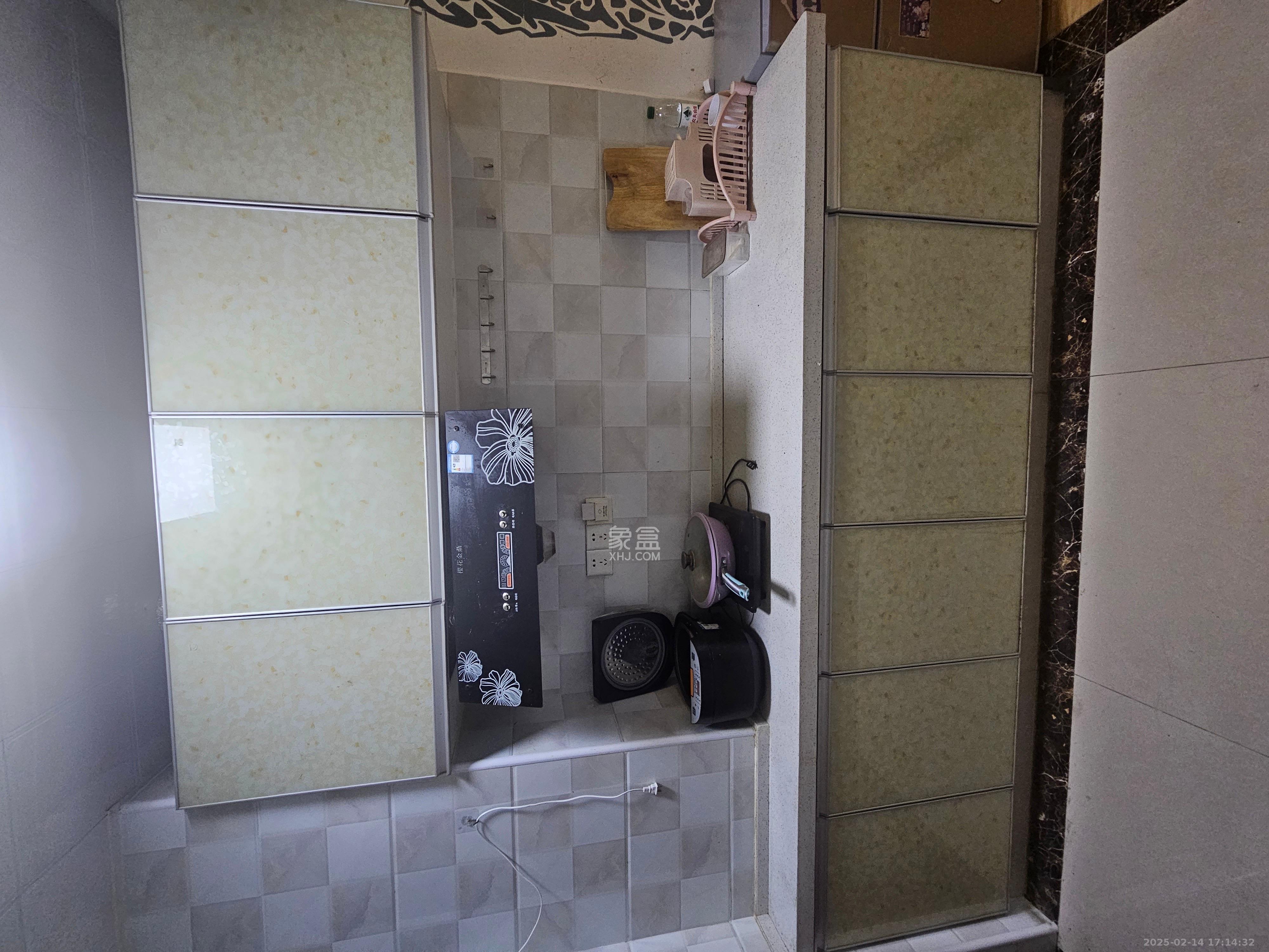 达美D6区  1室1厅1卫   1500.00元/月室内图