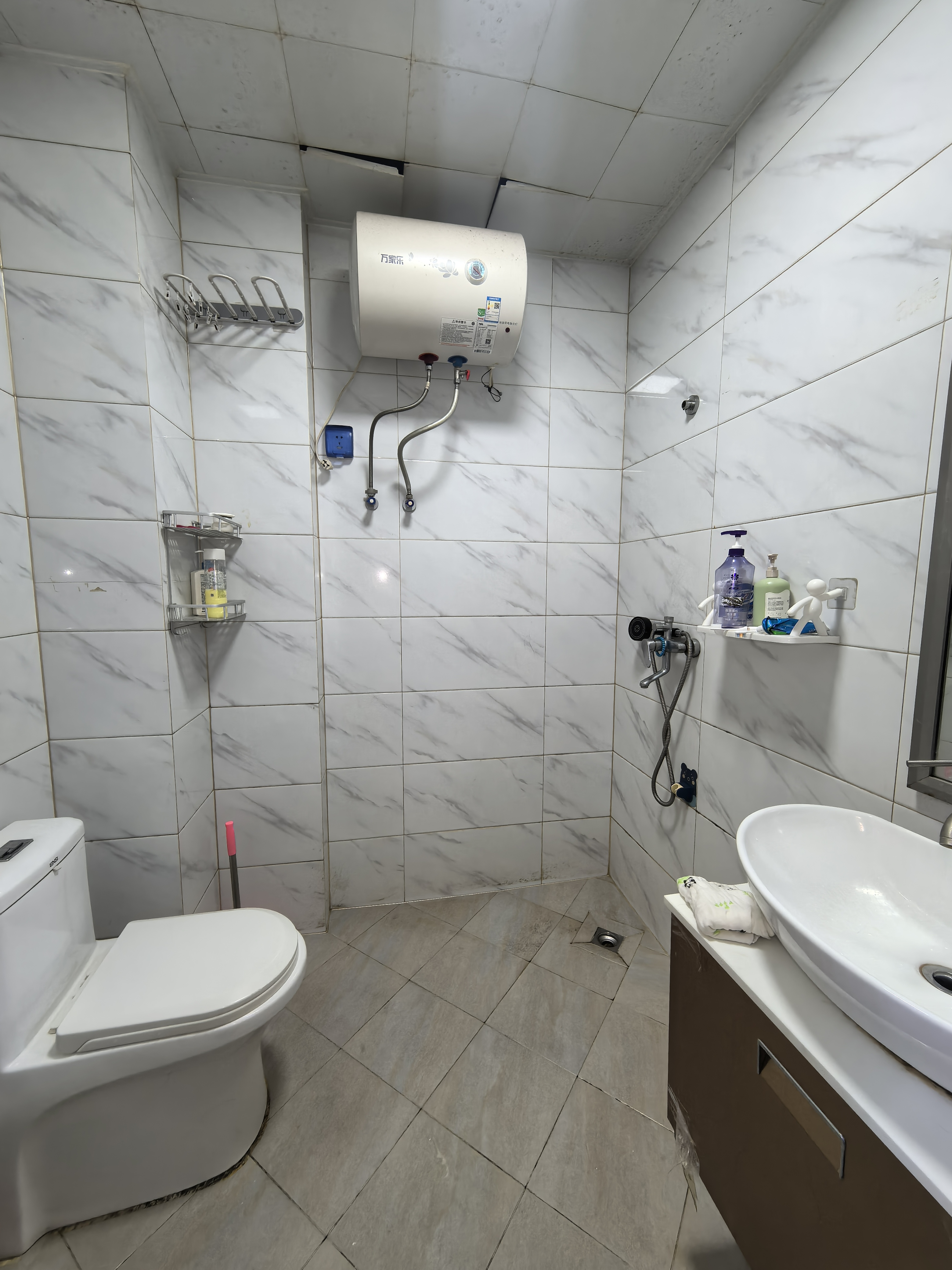 天骋康都 1室1厅1卫 46.0万 天骋康都 1室1厅1卫 46.0万客厅