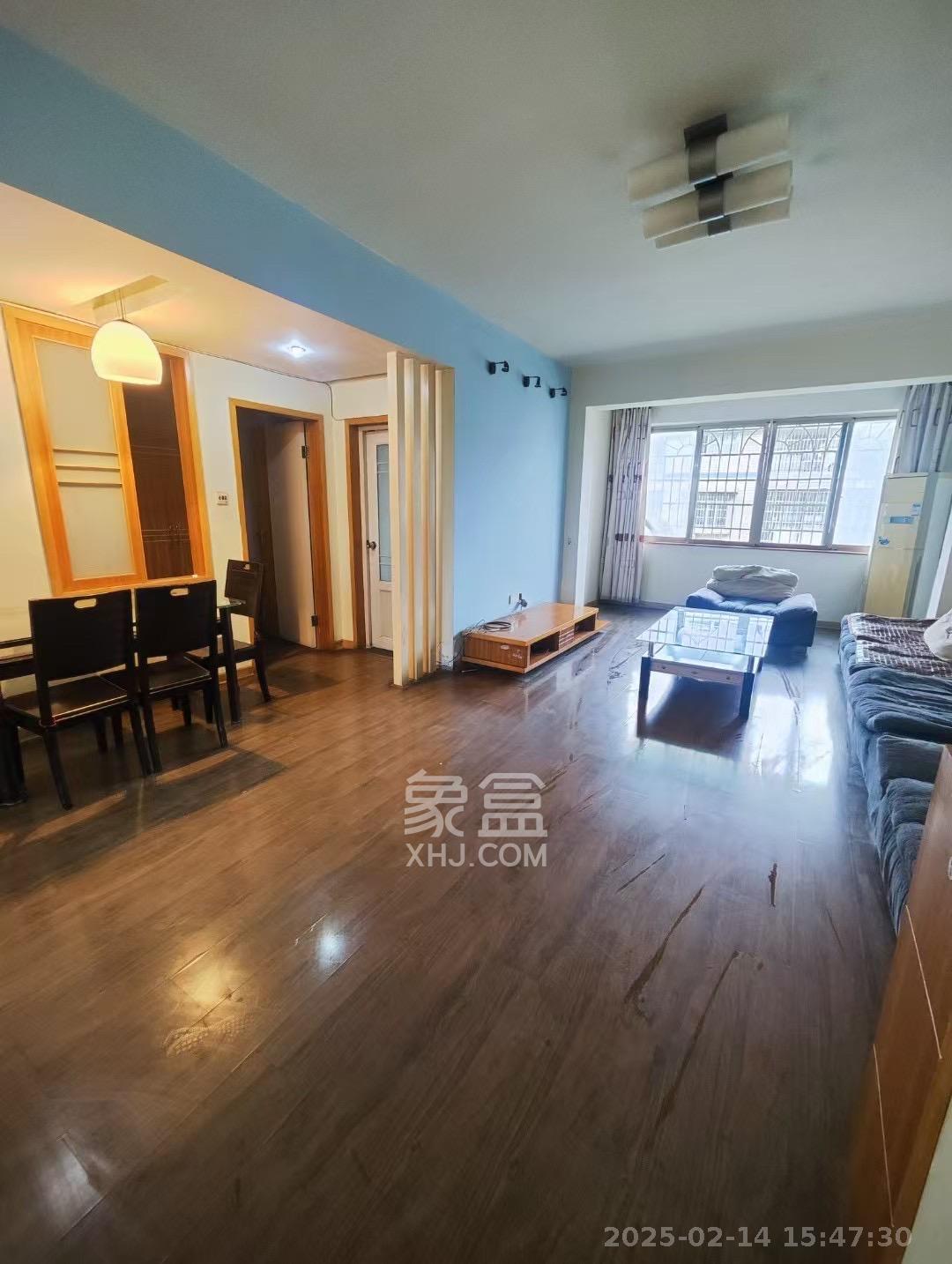 雅塘村 2室1厅1卫 1600.0元/月 雅塘村 2室1厅1卫 1600.0元/月室内图