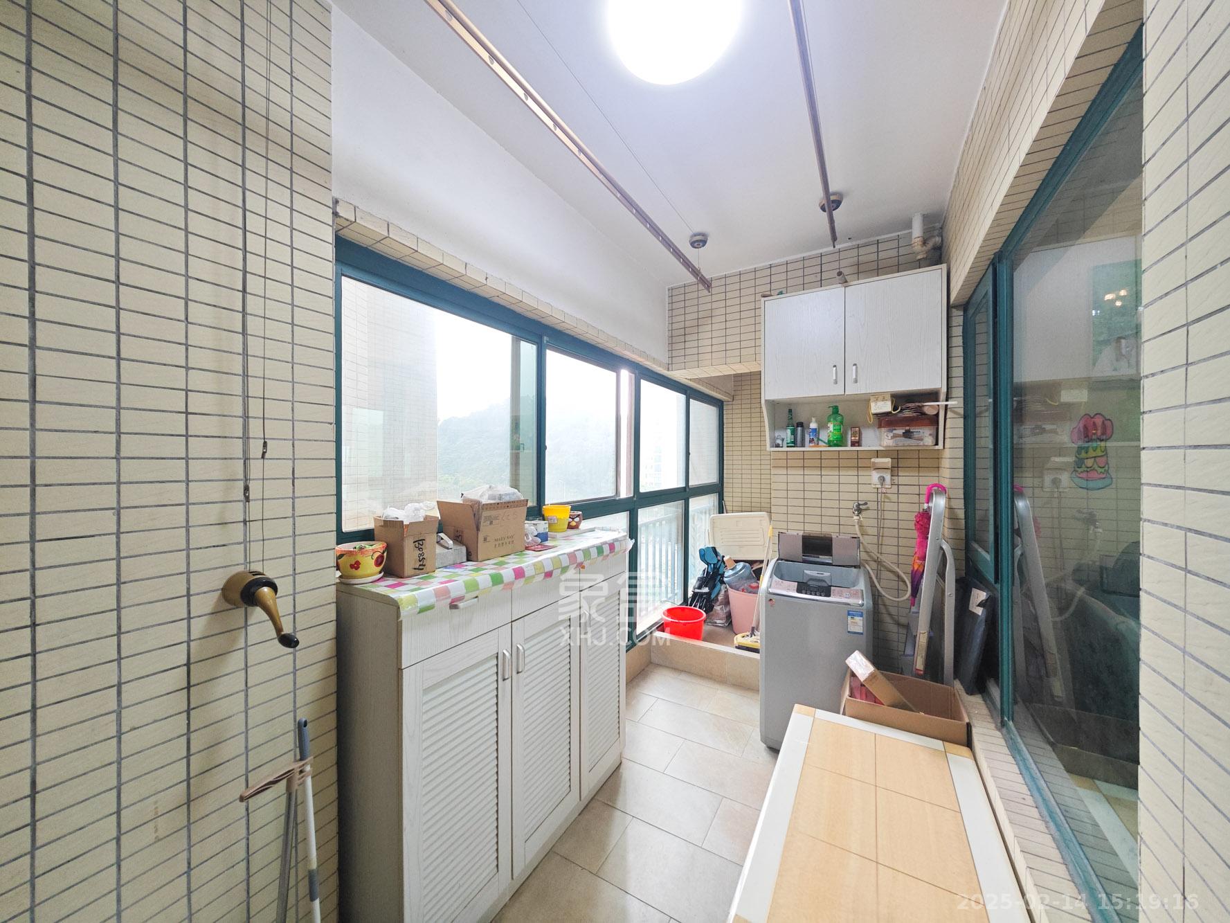 恒大城 3室2厅1卫 2200.0元/月 恒大城 3室2厅1卫 2200.0元/月室内图