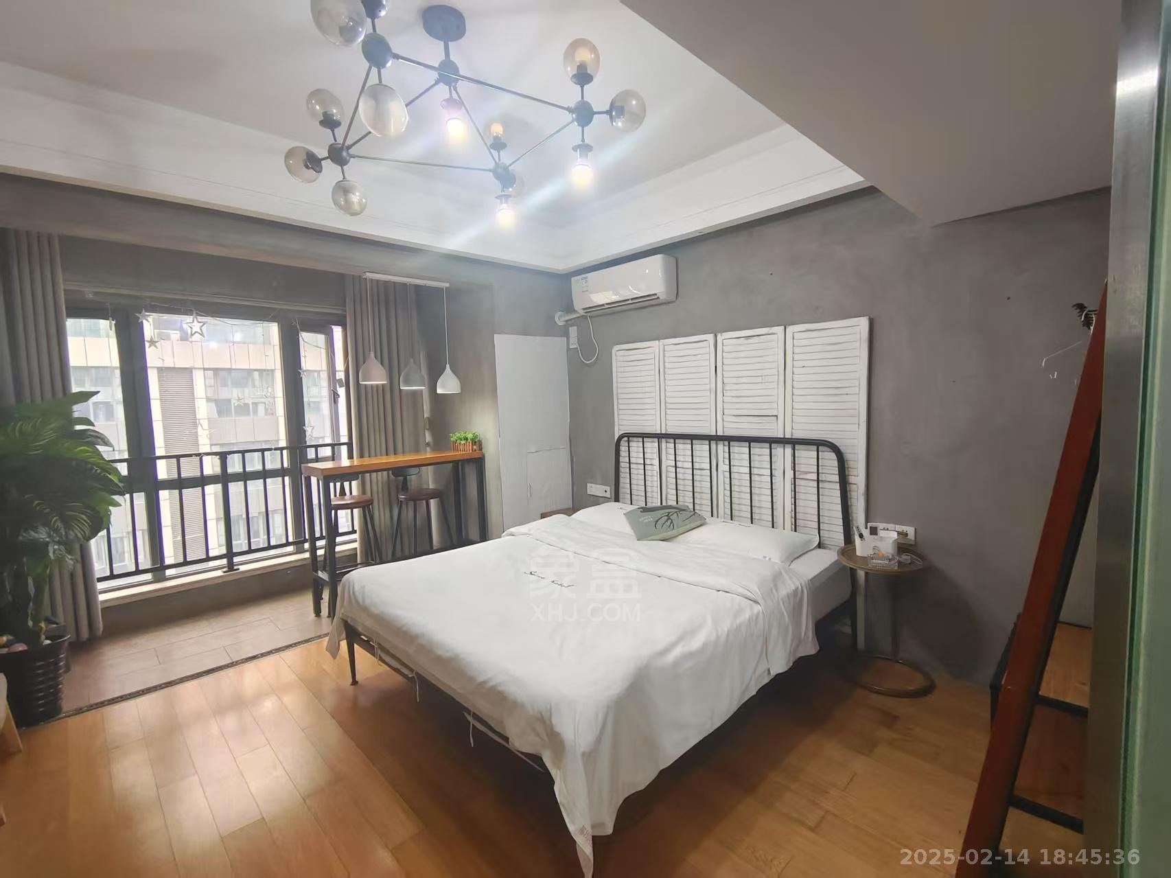 大汉希尔顿 1室1厅1卫 1300.0元/月 大汉希尔顿 1室1厅1卫 1300.0元/月室内图