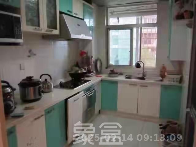 白沙花园  4室2厅1卫   3200.00元/月室内图