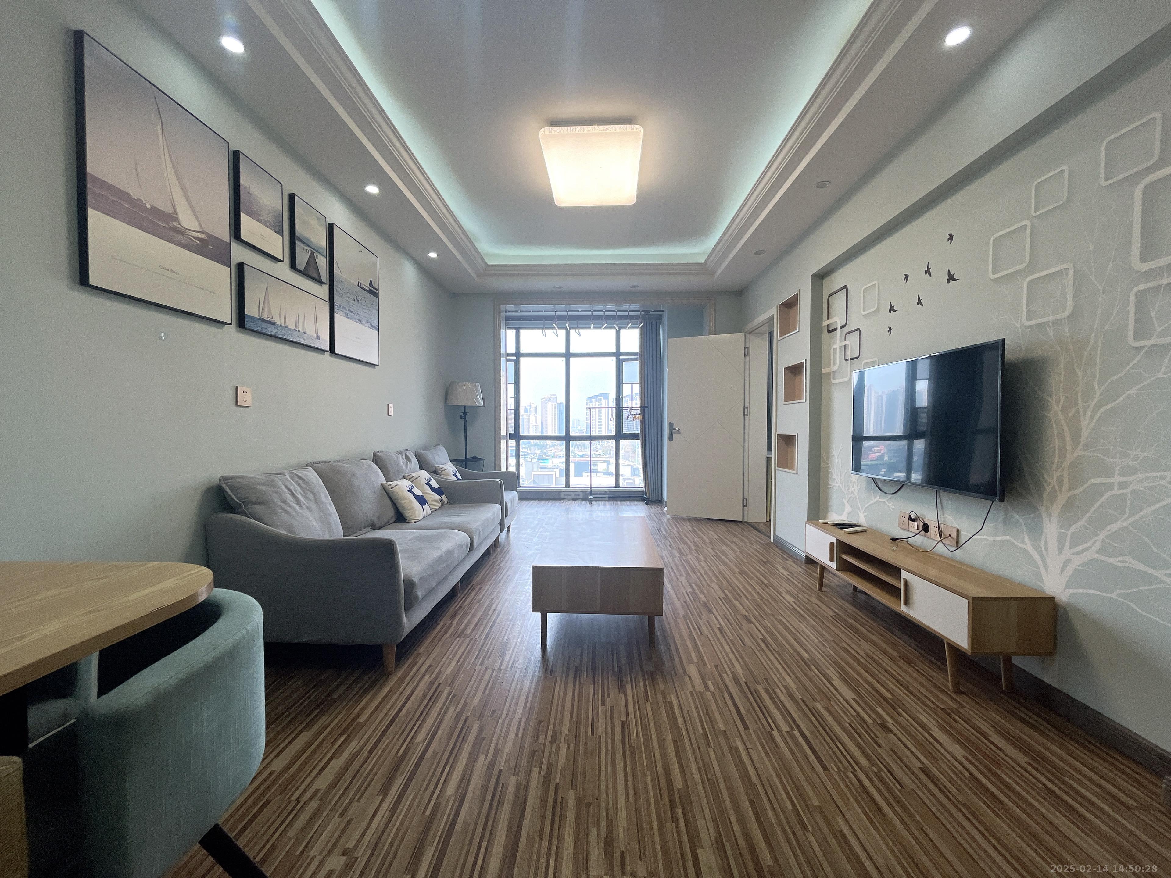 流金岁月-华晨国际 3室2厅1卫 2700.0元/月 流金岁月-华晨国际 3室2厅1卫 2700.0元/月室内图