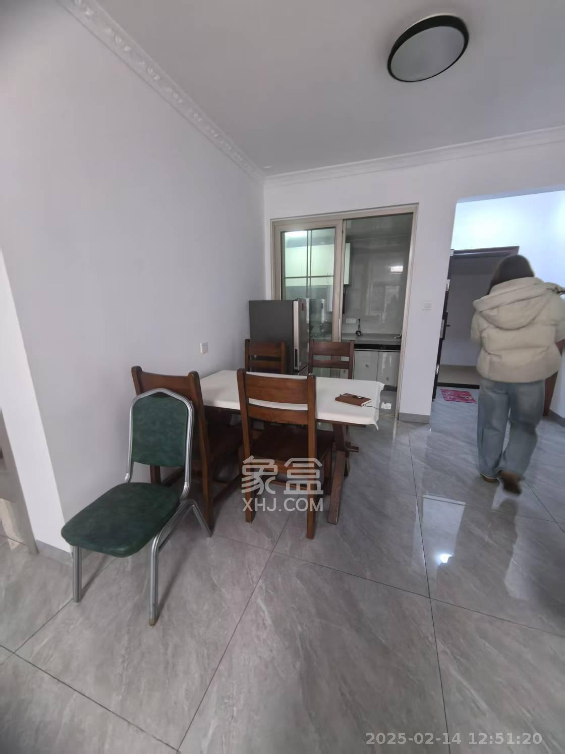 金南家园三期  2室1厅1卫    2100.0元/月室内图