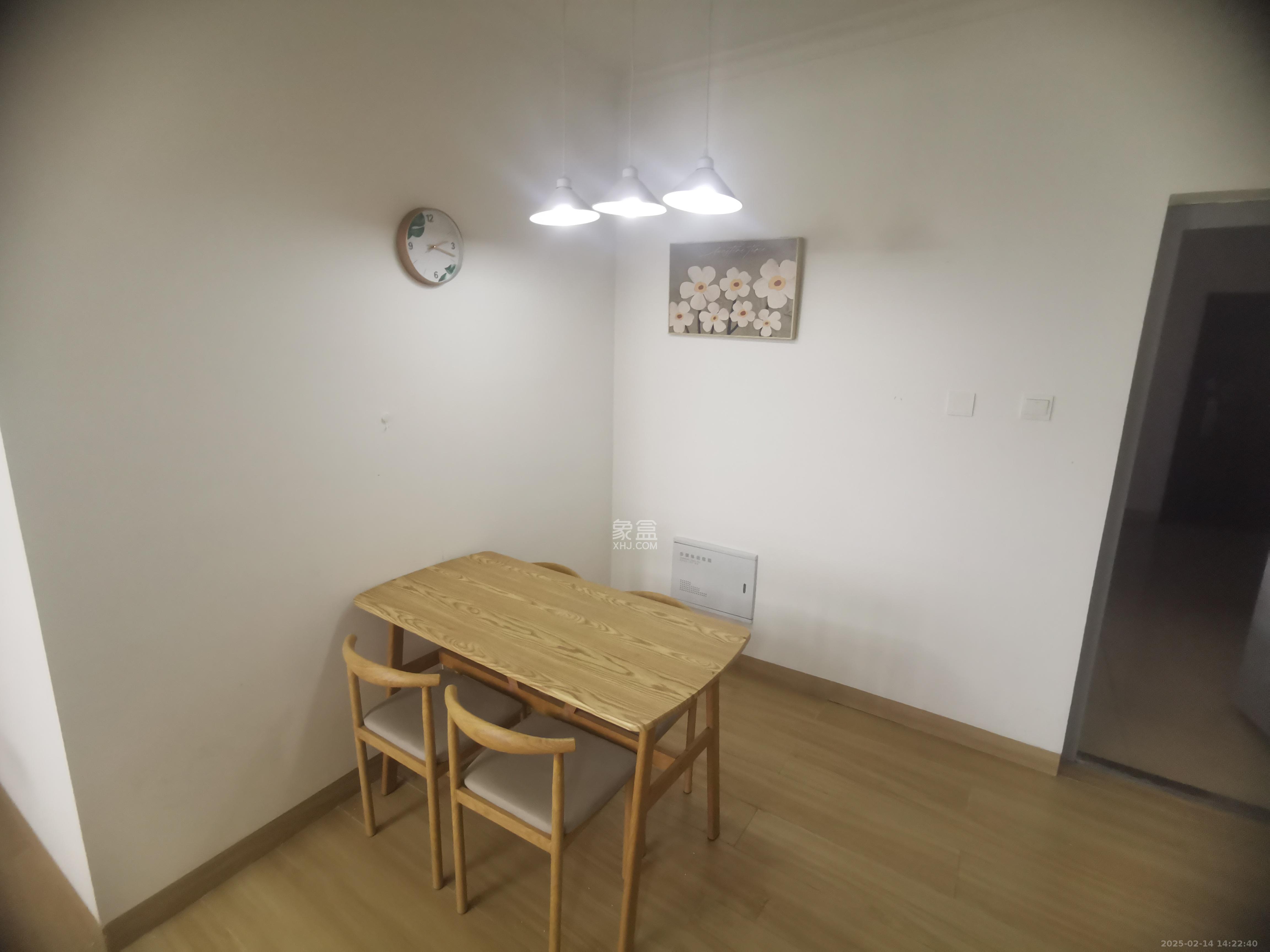 韭菜园嘉苑  3室1厅1卫   3800.00元/月室内图