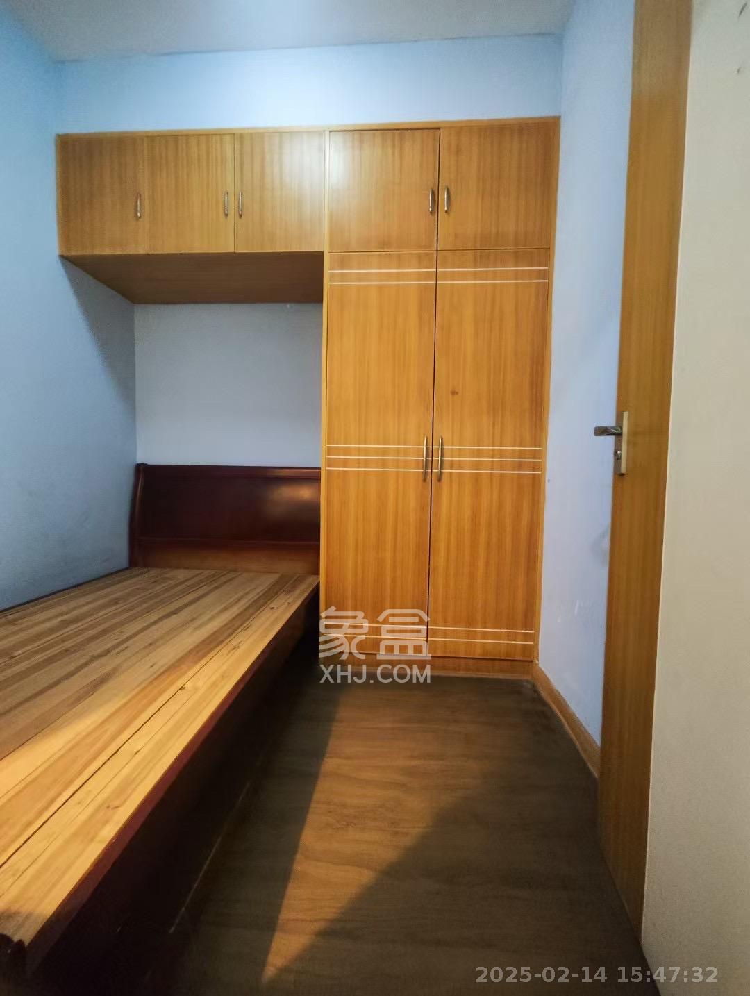 雅塘村 2室1厅1卫 1600.0元/月 雅塘村 2室1厅1卫 1600.0元/月室内图