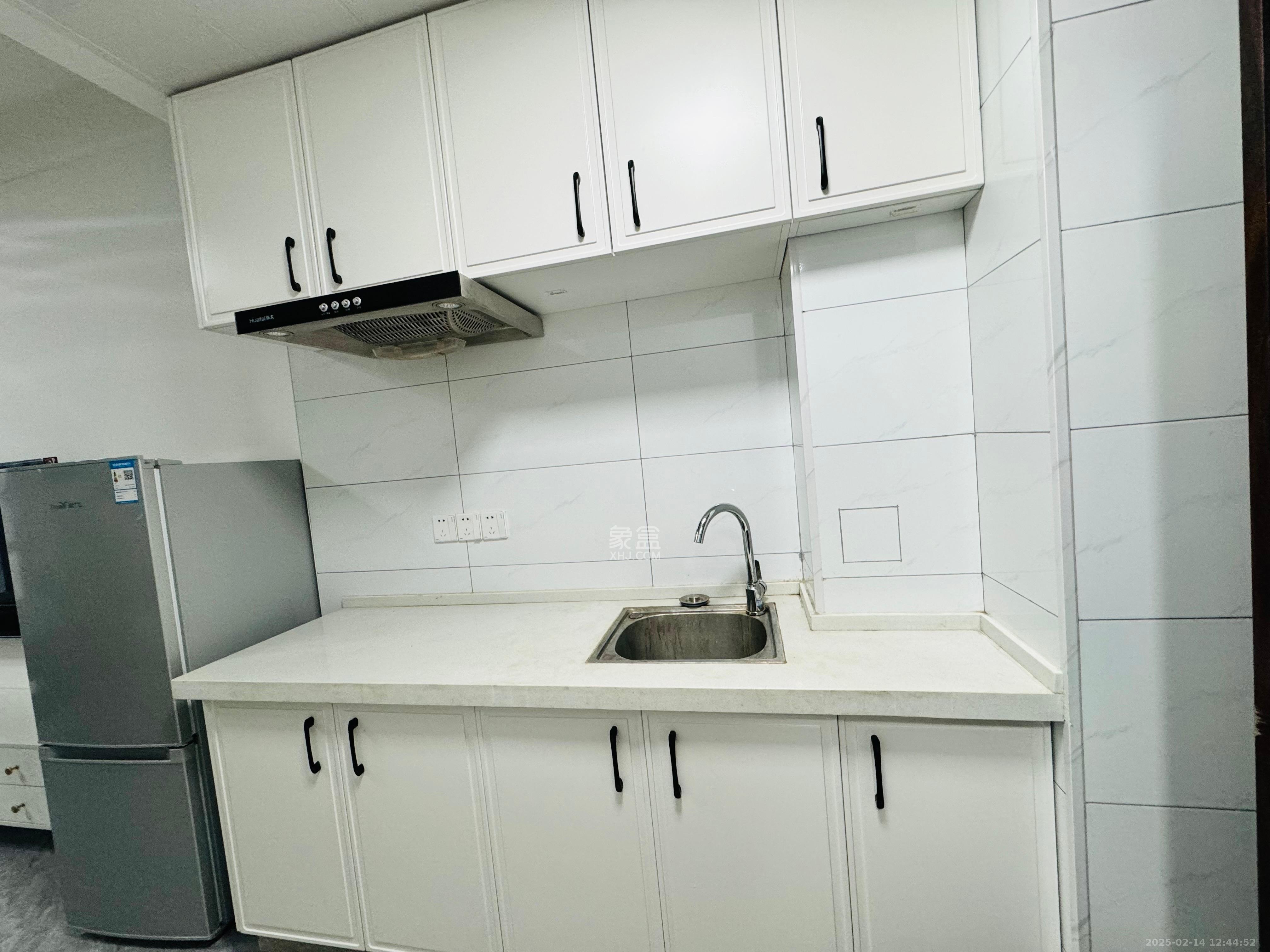 万润时光里 1室0厅0卫 2000.0元/月 万润时光里 1室0厅0卫 2000.0元/月室内图