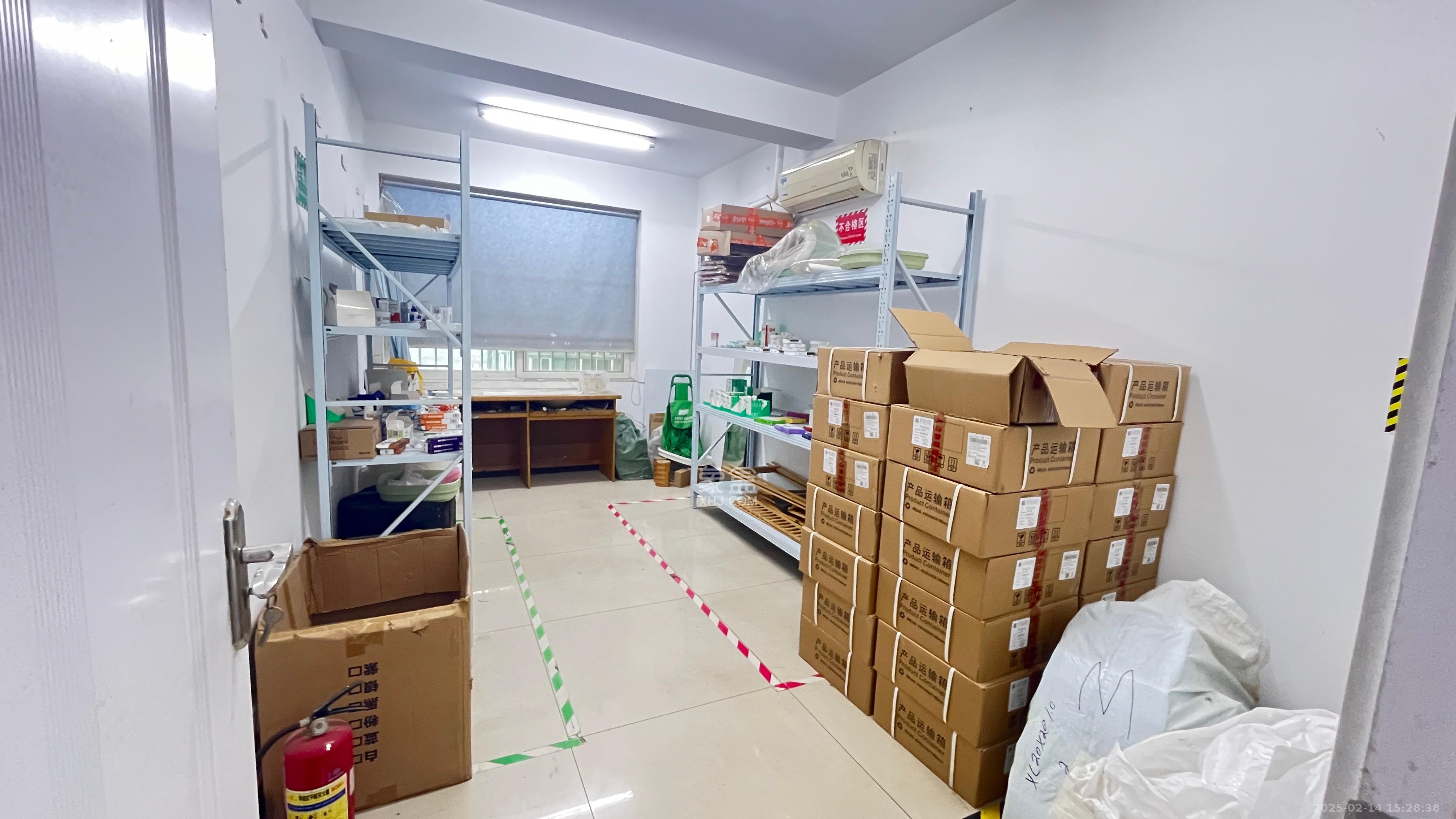 兴威名城  4室2厅1卫   4500.00元/月室内图