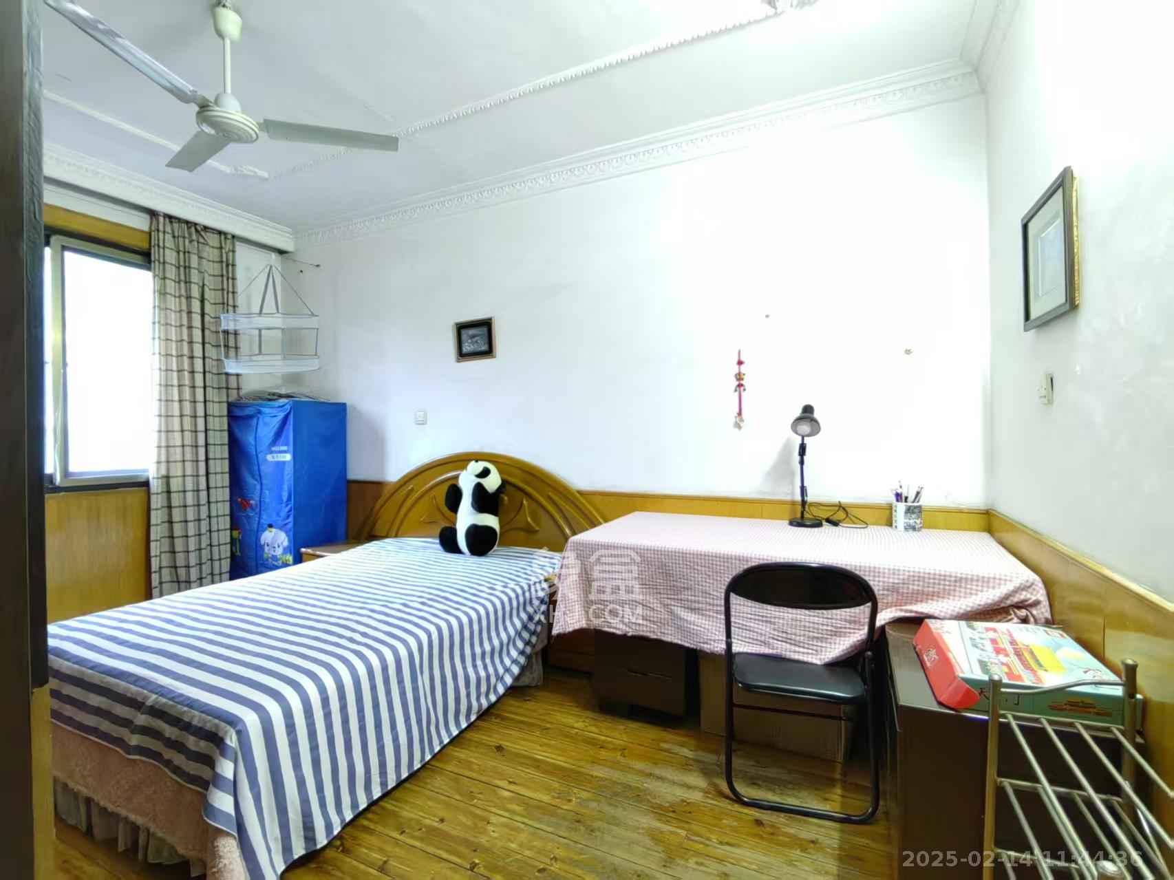 二化厂 2室2厅1卫 850.0元/月 二化厂 2室2厅1卫 850.0元/月室内图