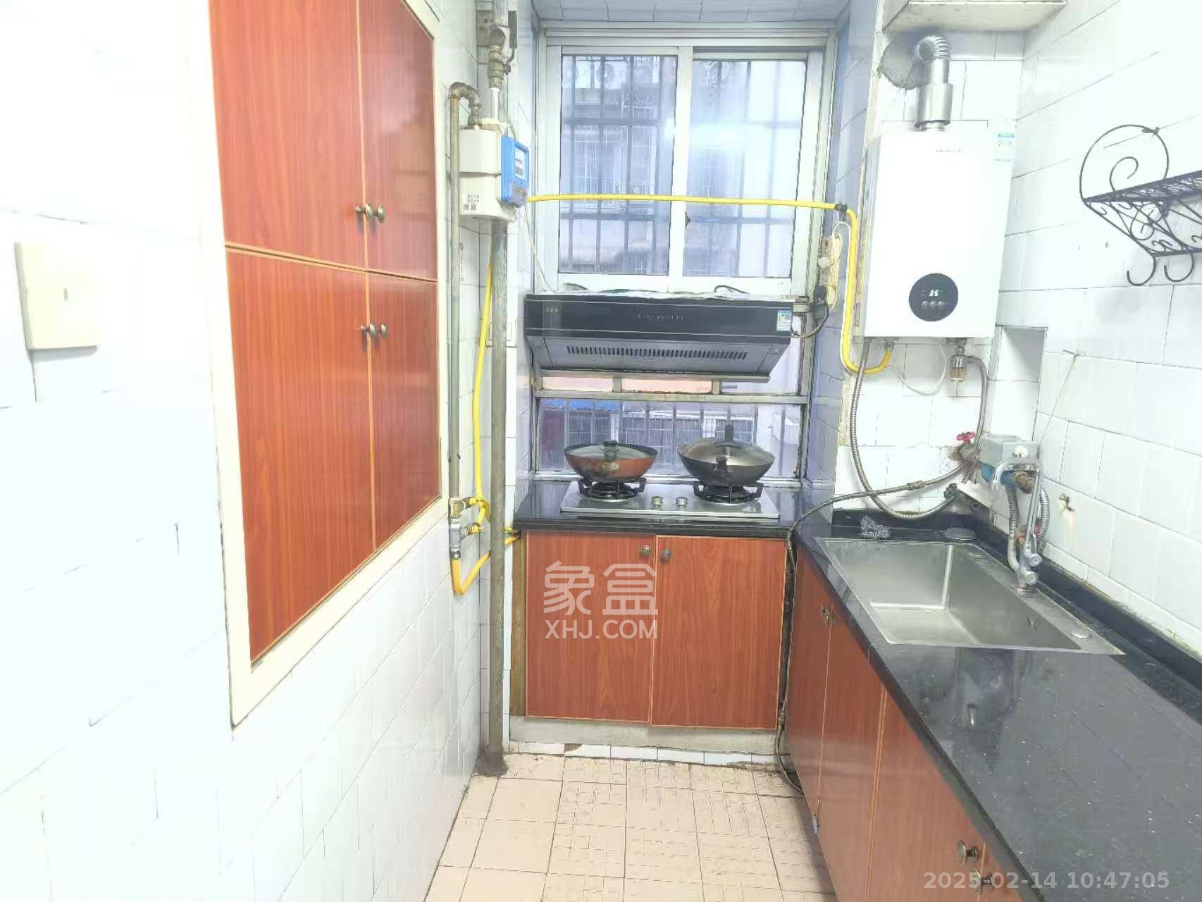 湖南省体育局单位宿舍（省体总会宿舍）  4室2厅1卫   3300.00元/月室内图