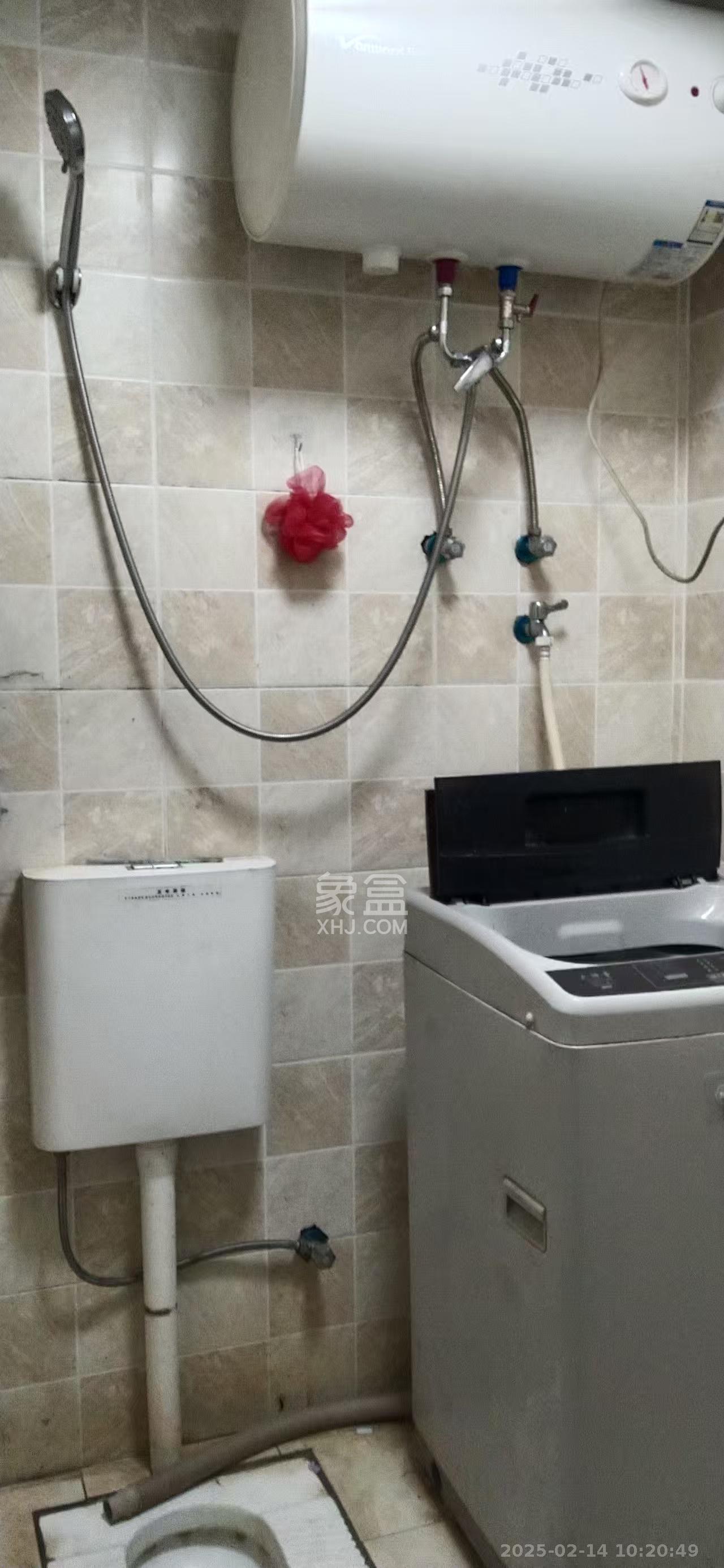 大桥三区 1室1厅1卫 1100.0元/月 大桥三区 1室1厅1卫 1100.0元/月室内图