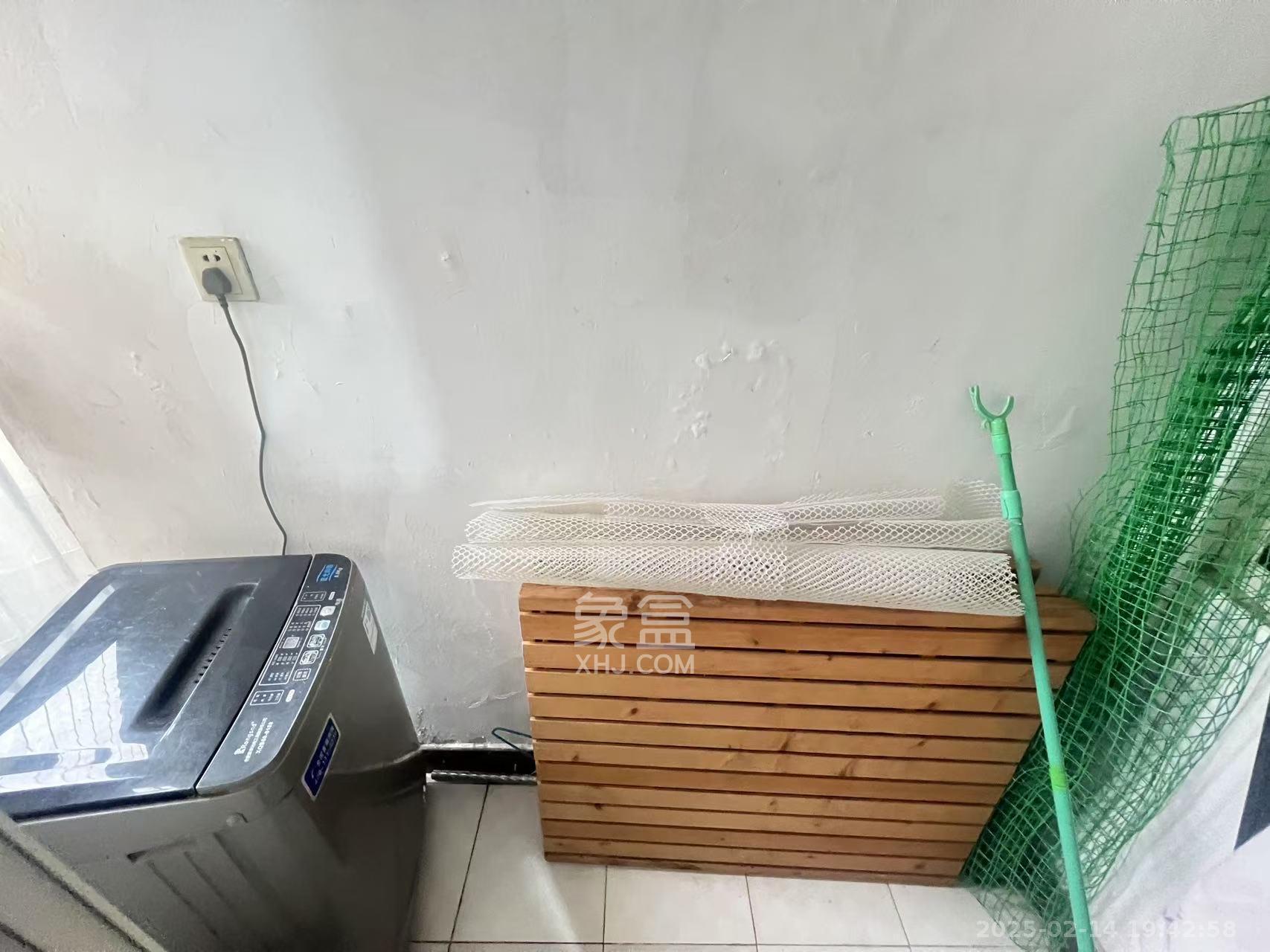 白沙晶城  1室1厅1卫   2000.00元/月室内图