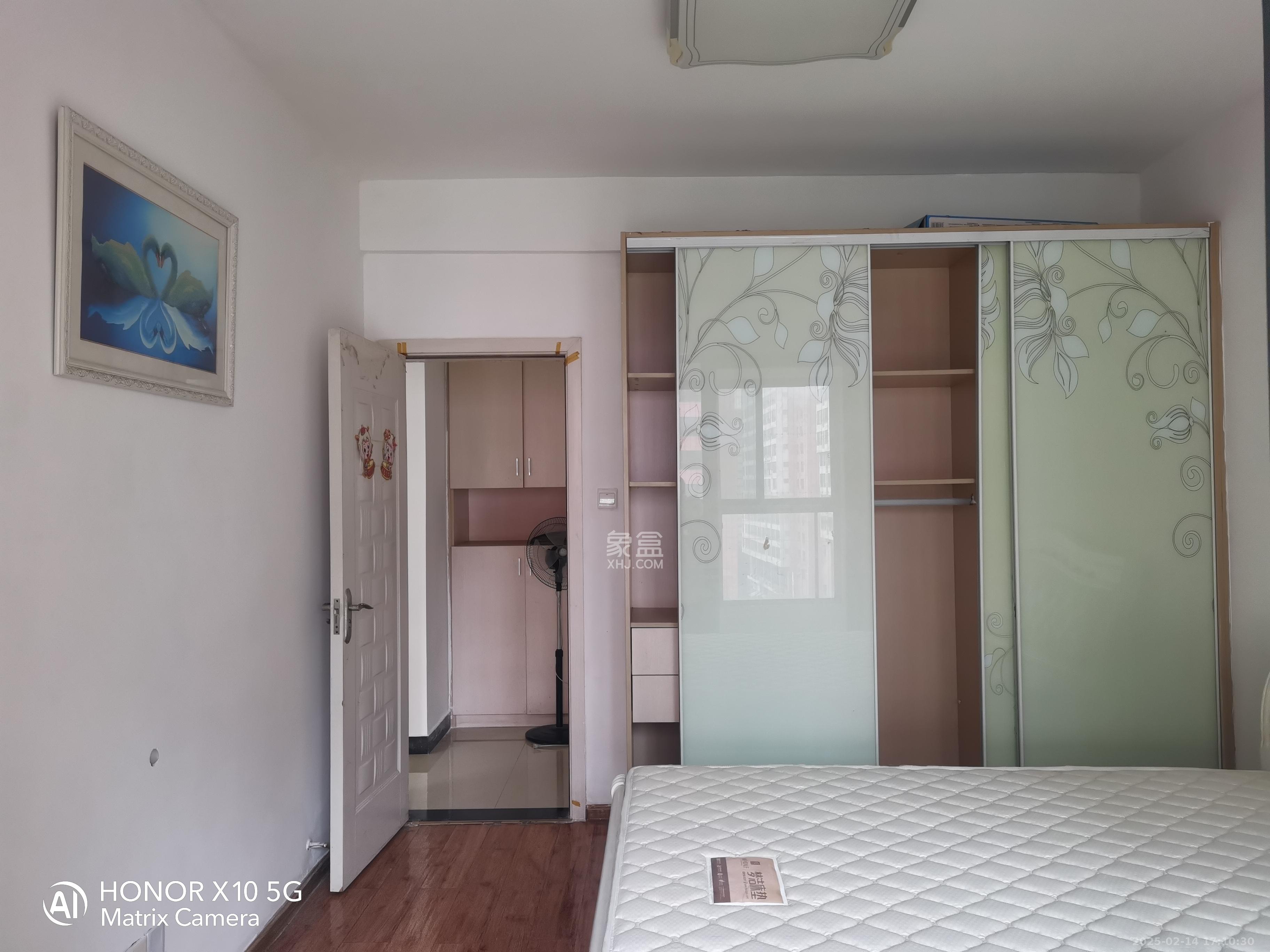 五矿紫湖香醍 3室2厅2卫 2000.0元/月 五矿紫湖香醍 3室2厅2卫 2000.0元/月室内图