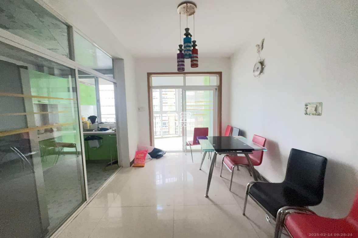 红树湾 3室2厅2卫 1900.0元/月 红树湾 3室2厅2卫 1900.0元/月室内图