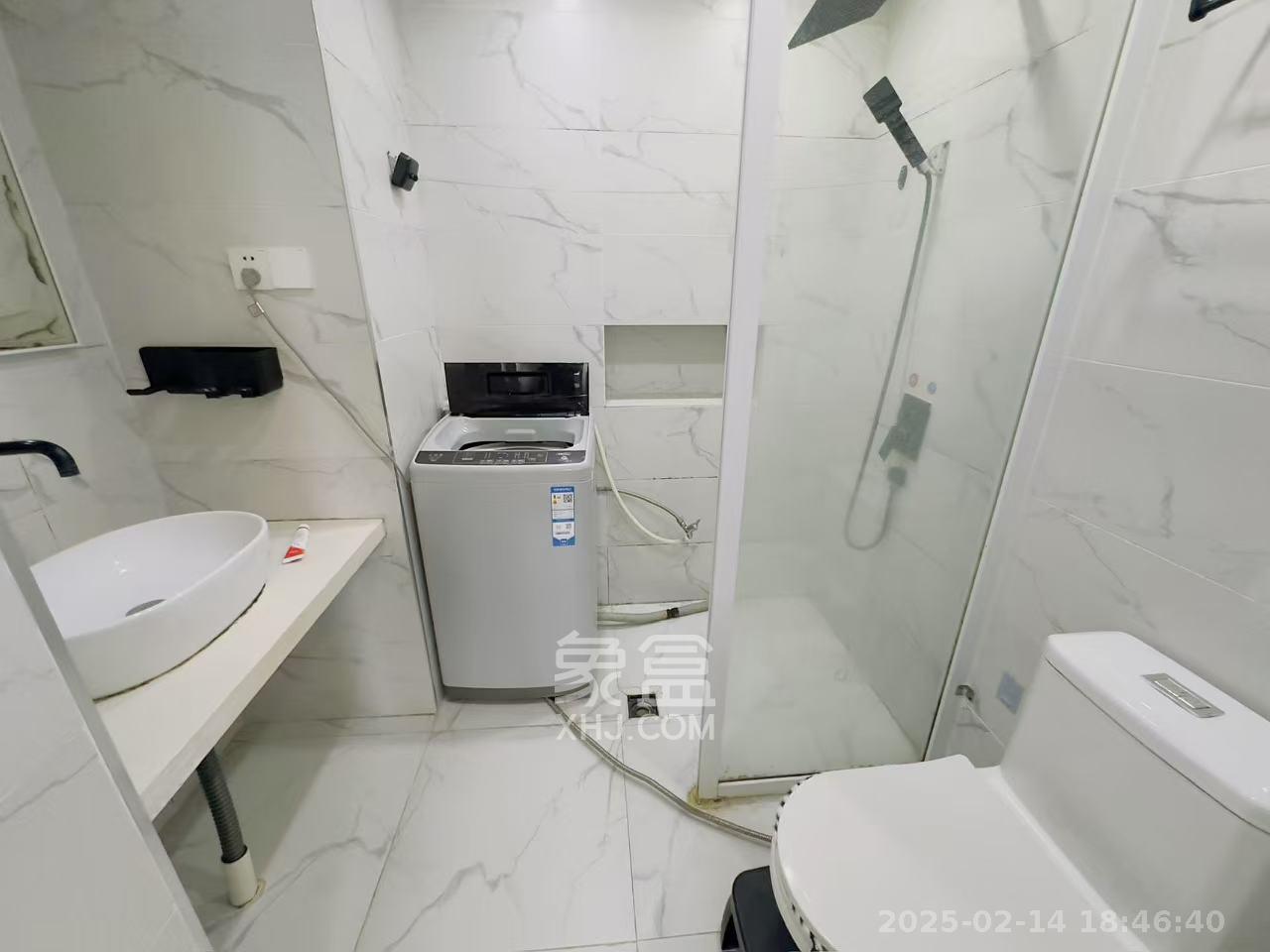 半山公馆（半山国际中心）  1室1厅1卫   2100.00元/月室内图