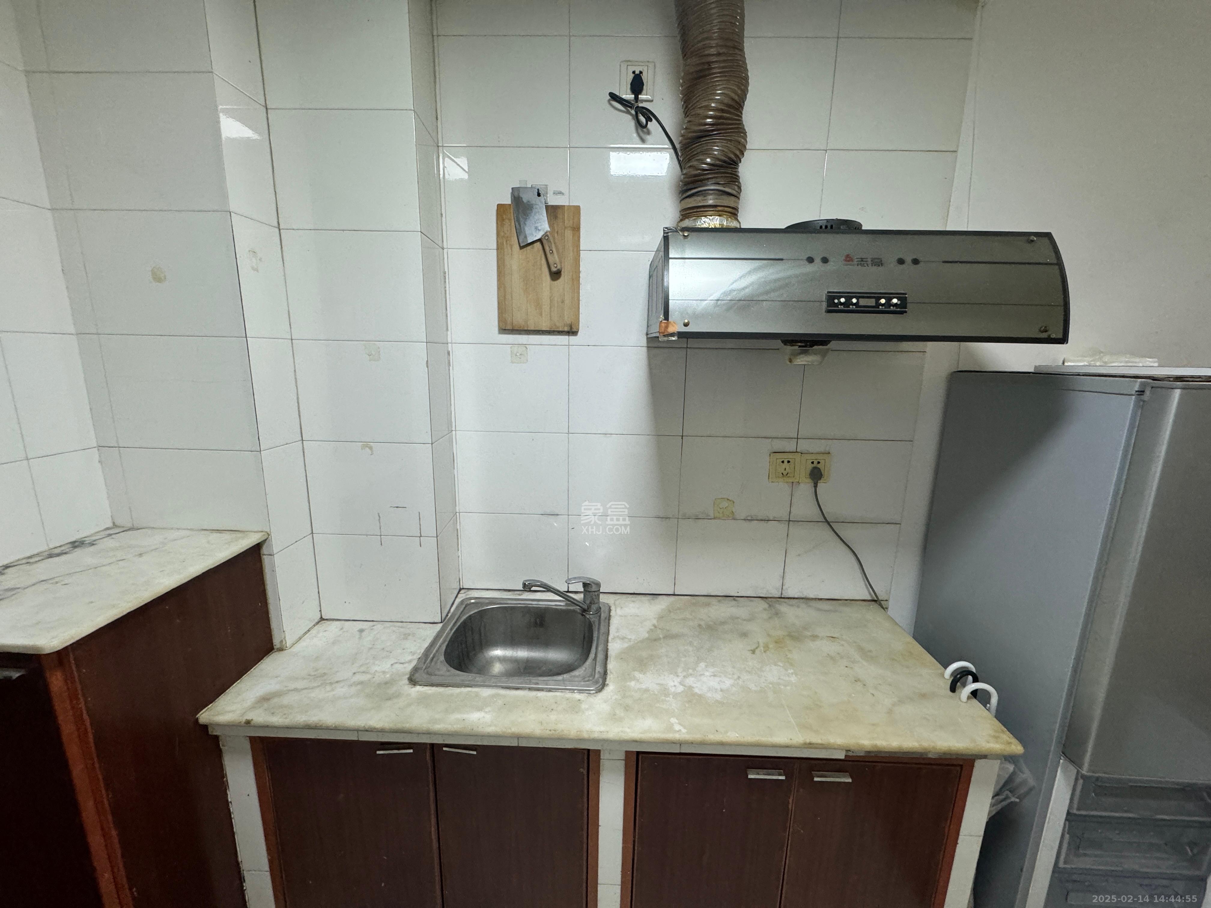 七彩丽都  1室1厅1卫   1800.00元/月室内图