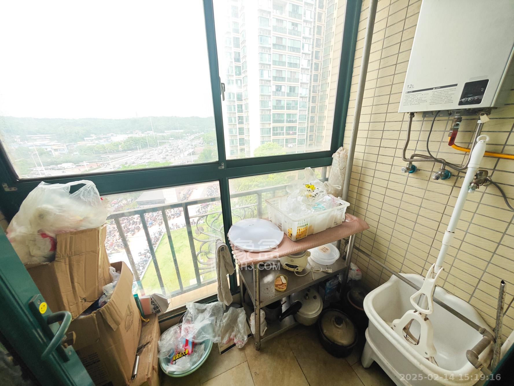 恒大城  3室2厅1卫   2200.00元/月室内图