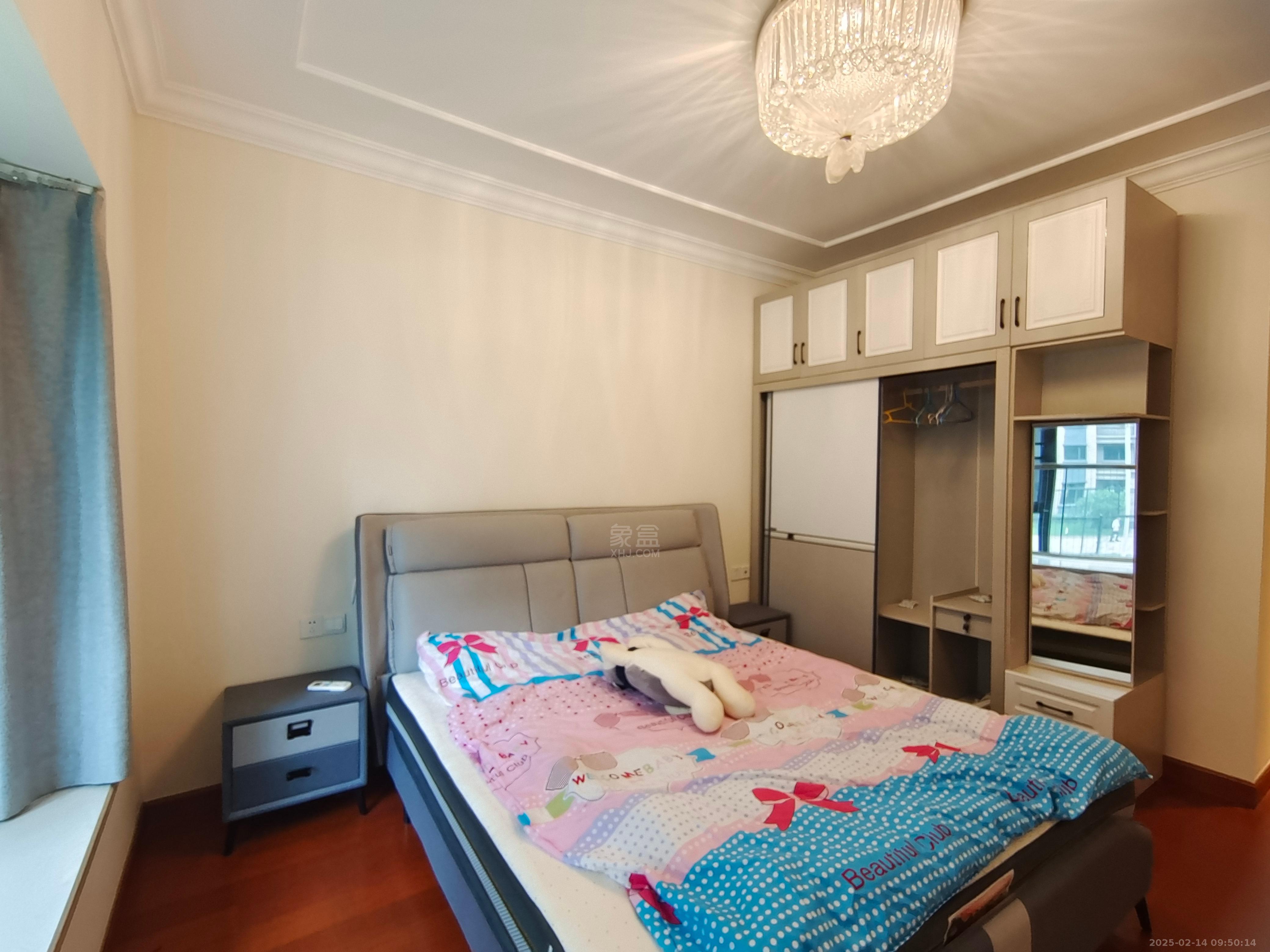 恒大华府 1室1厅1卫 2200.0元/月 恒大华府 1室1厅1卫 2200.0元/月室内图