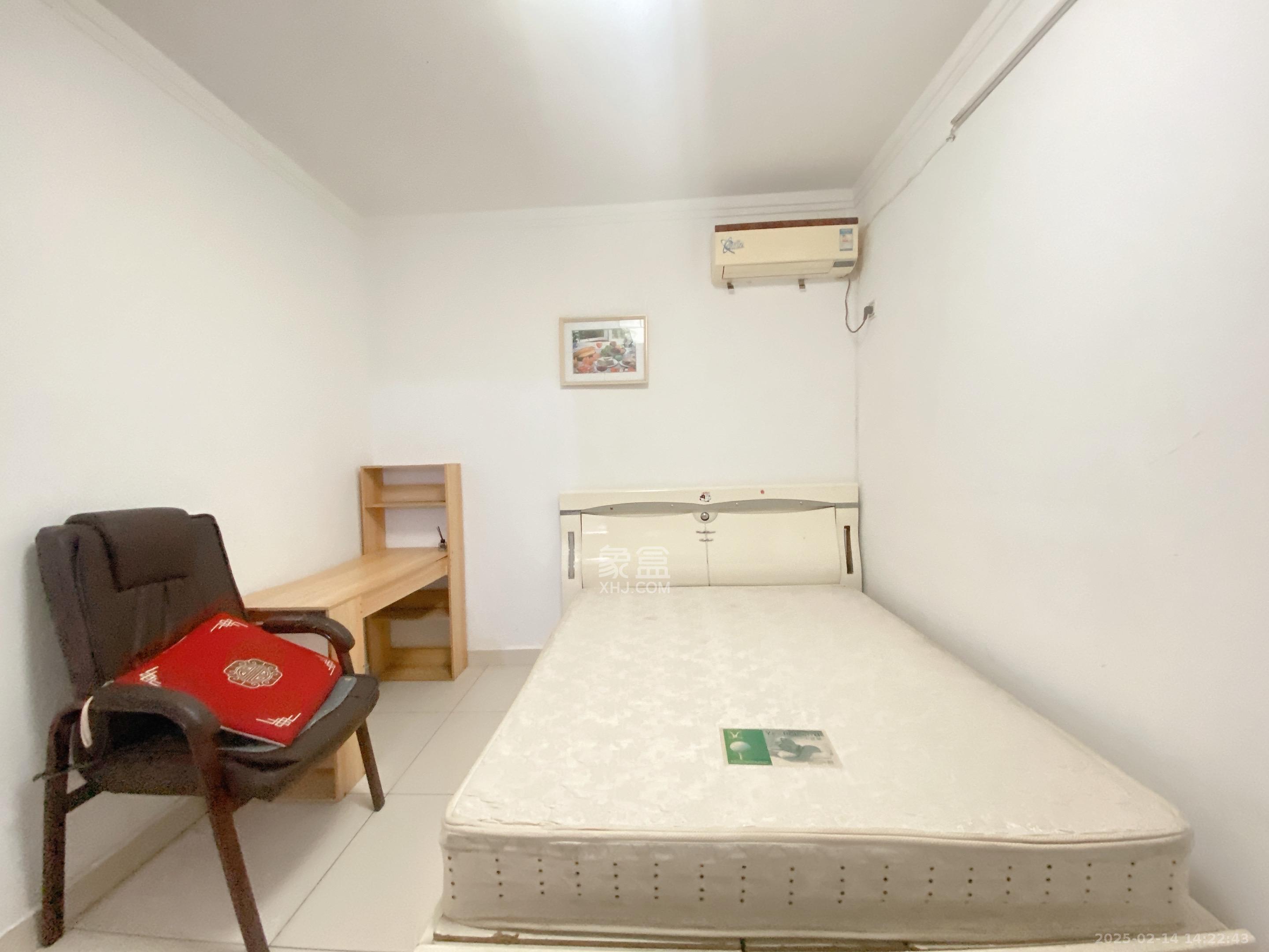 隆华金属宿舍 2室2厅1卫 2500.0元/月 隆华金属宿舍 2室2厅1卫 2500.0元/月室内图