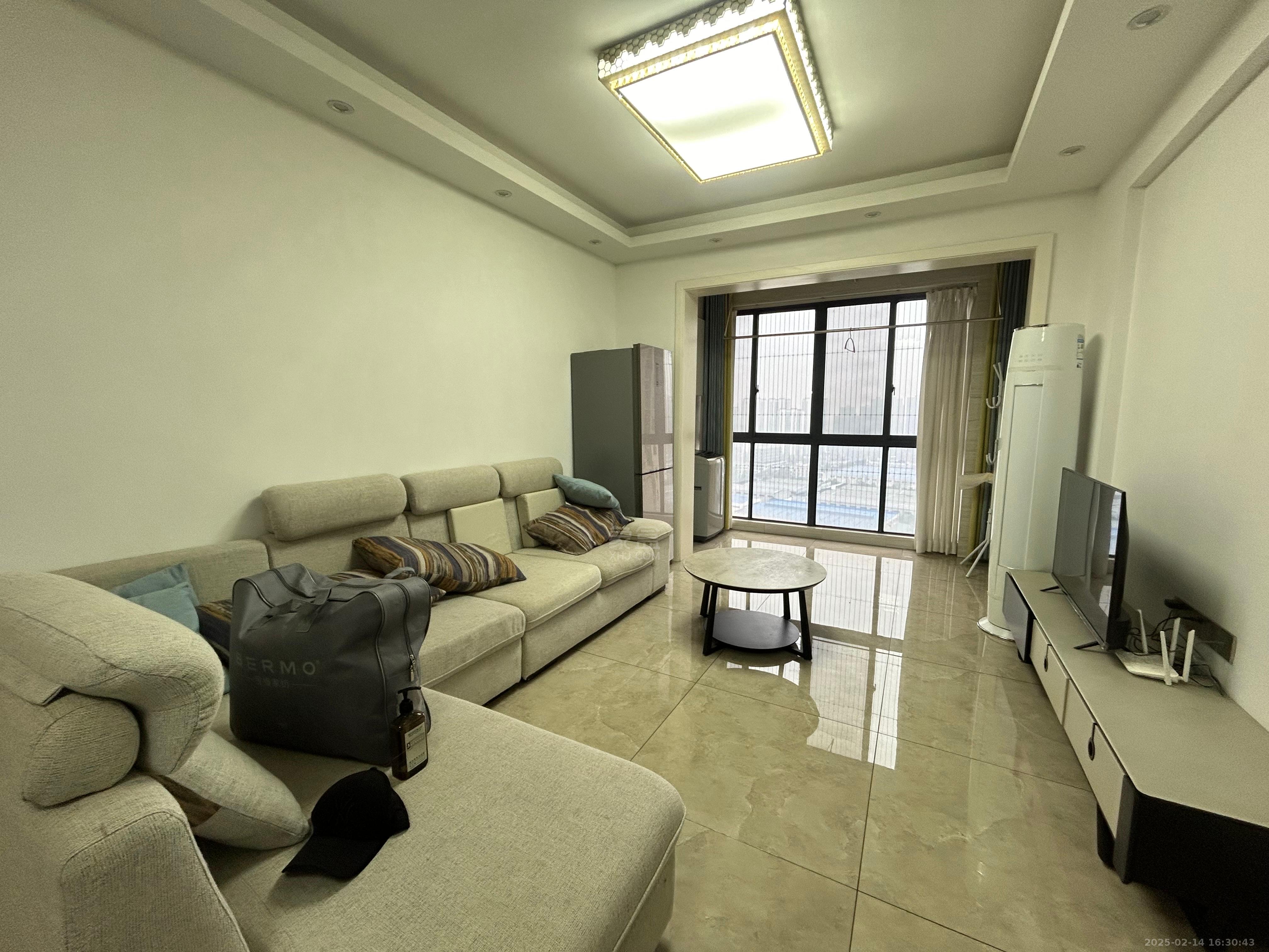 经世龙城 3室2厅1卫 2000.0元/月 经世龙城 3室2厅1卫 2000.0元/月室内图