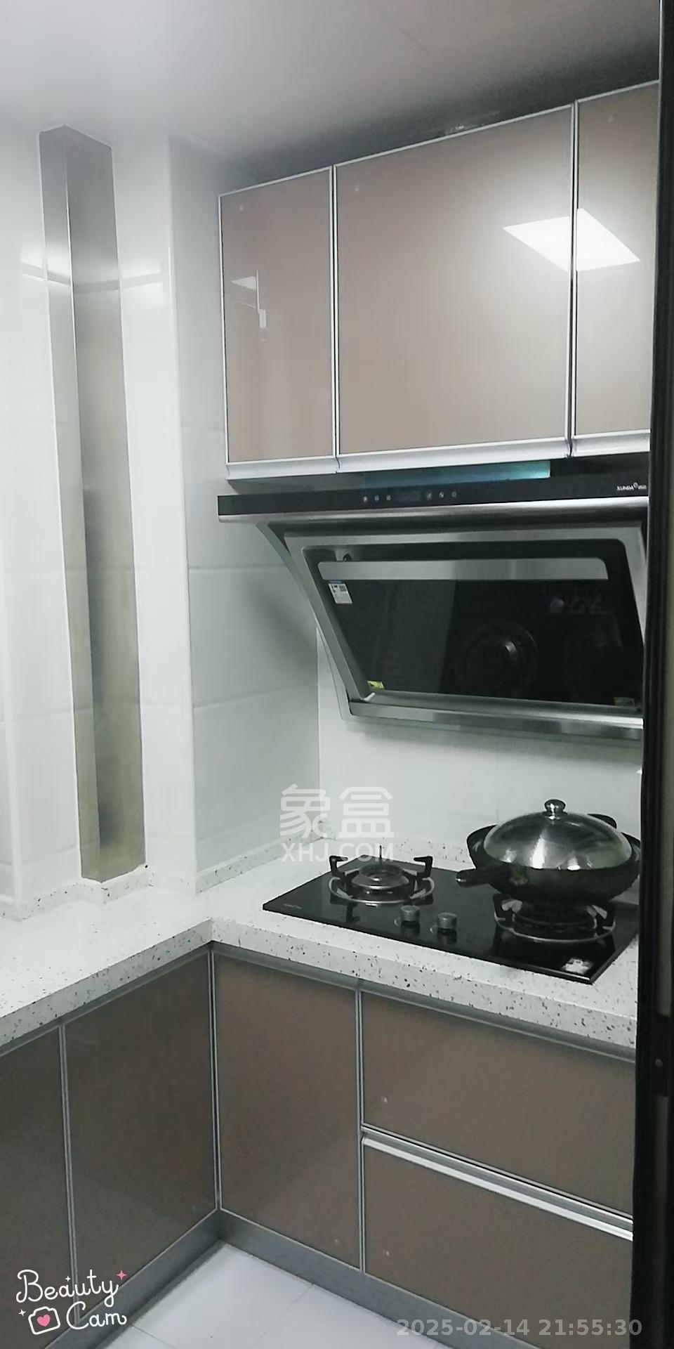 南城印象  3室1厅1卫   2300.00元/月室内图1