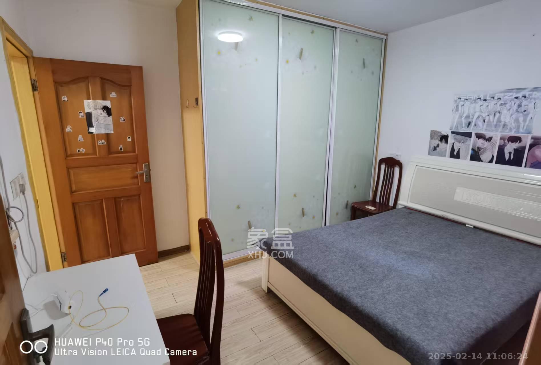 向东南社区 3室2厅1卫 1800.0元/月 向东南社区 3室2厅1卫 1800.0元/月室内图