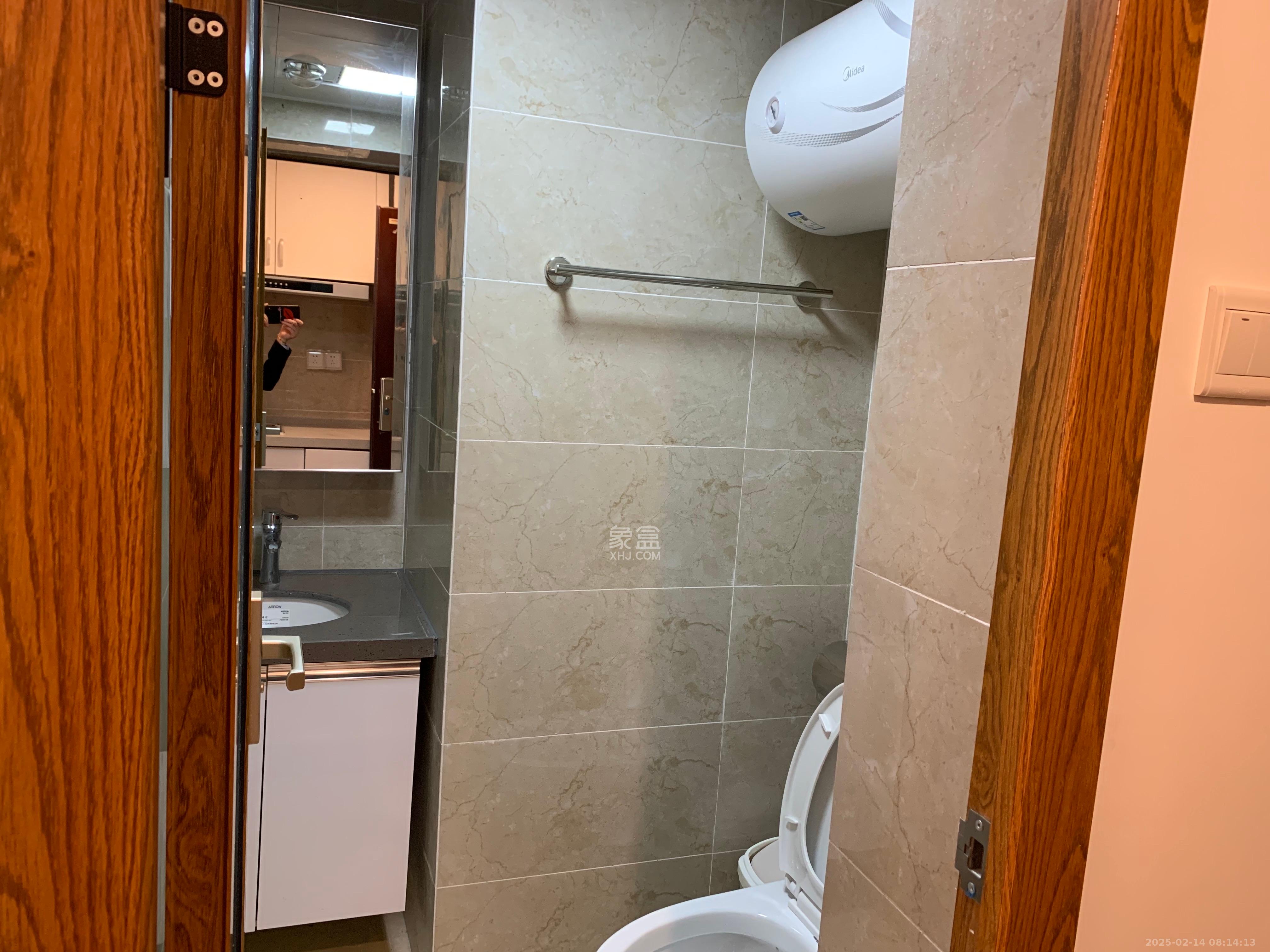 荣泰广场  1室1厅1卫   1600.00元/月室内图