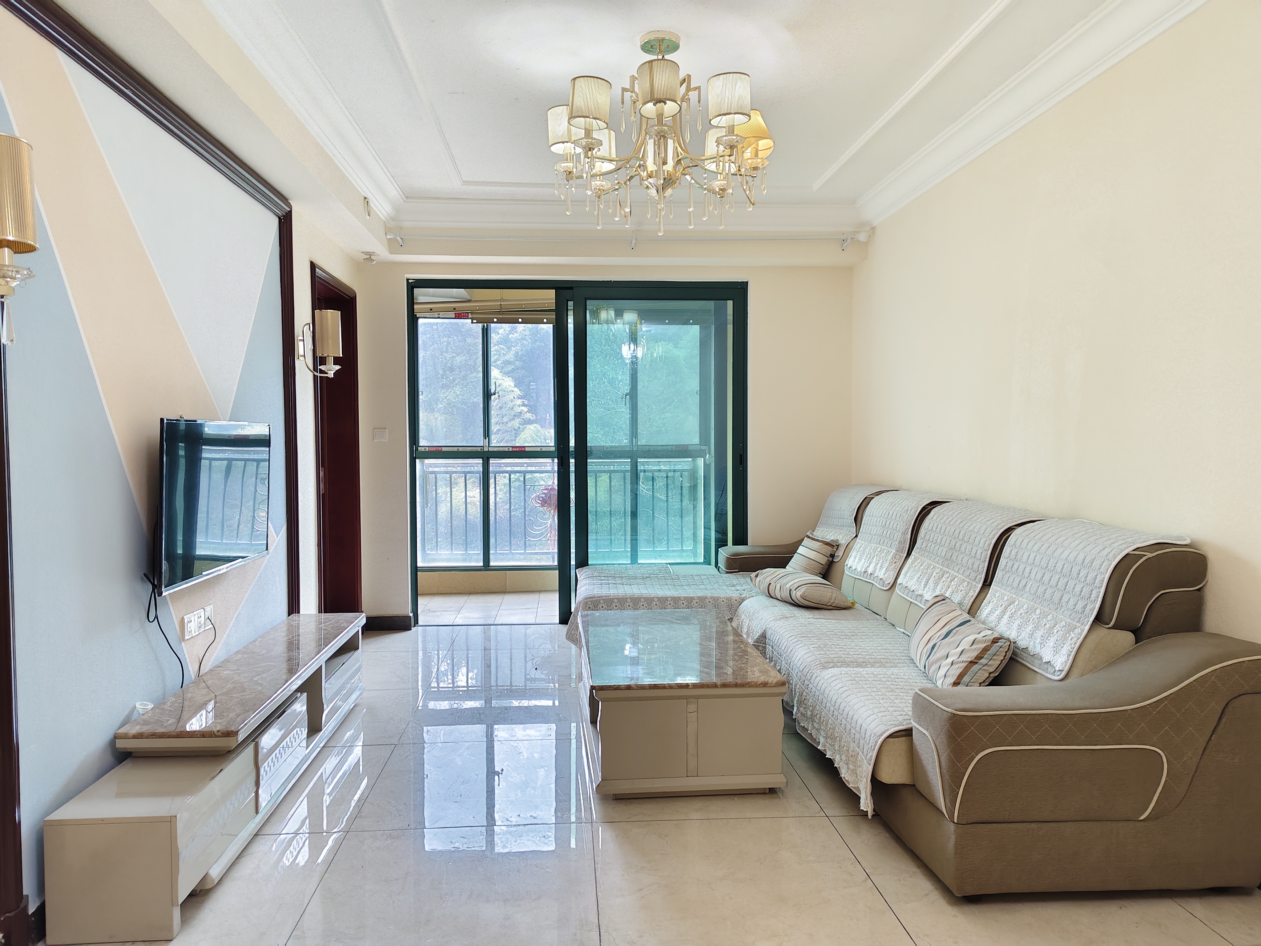 恒大绿洲 2室2厅1卫 1500.0元/月 恒大绿洲 2室2厅1卫 1500.0元/月室内图