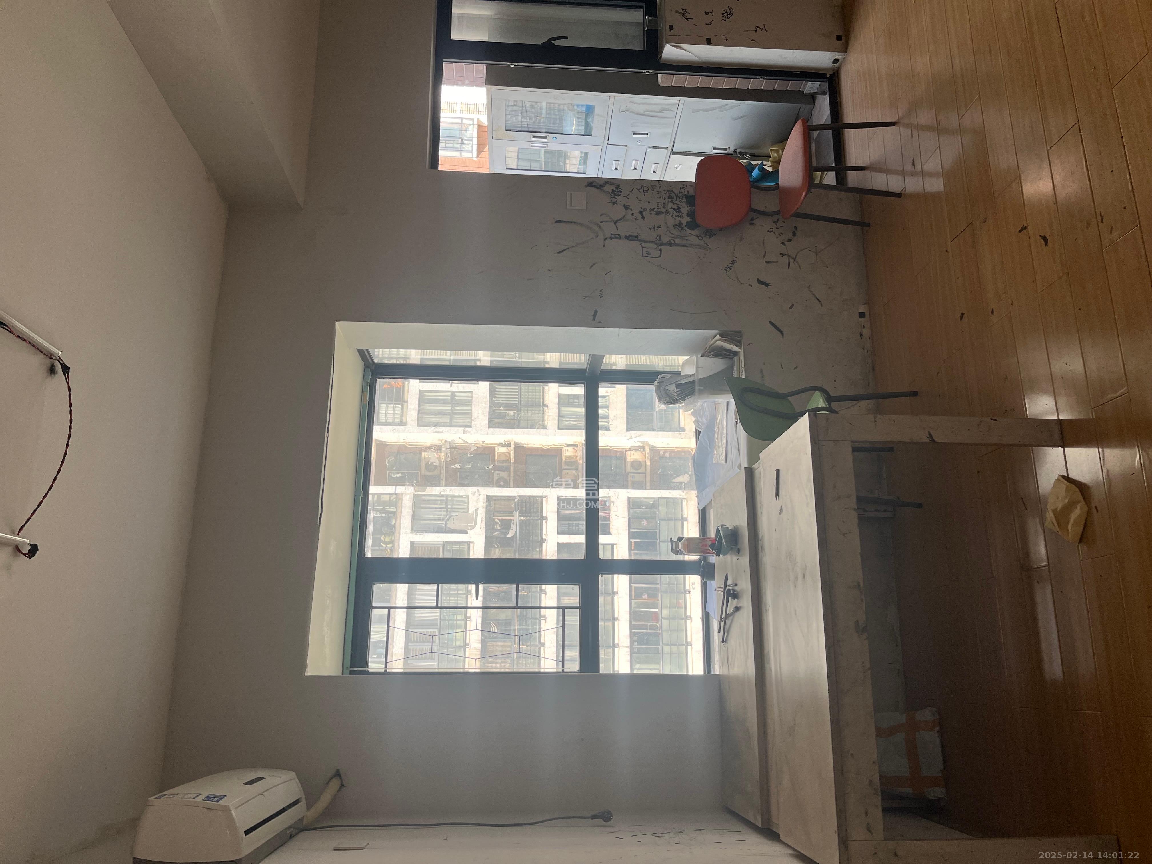 鑫远湘府华城 3室2厅1卫 2400.0元/月 鑫远湘府华城 3室2厅1卫 2400.0元/月室内图