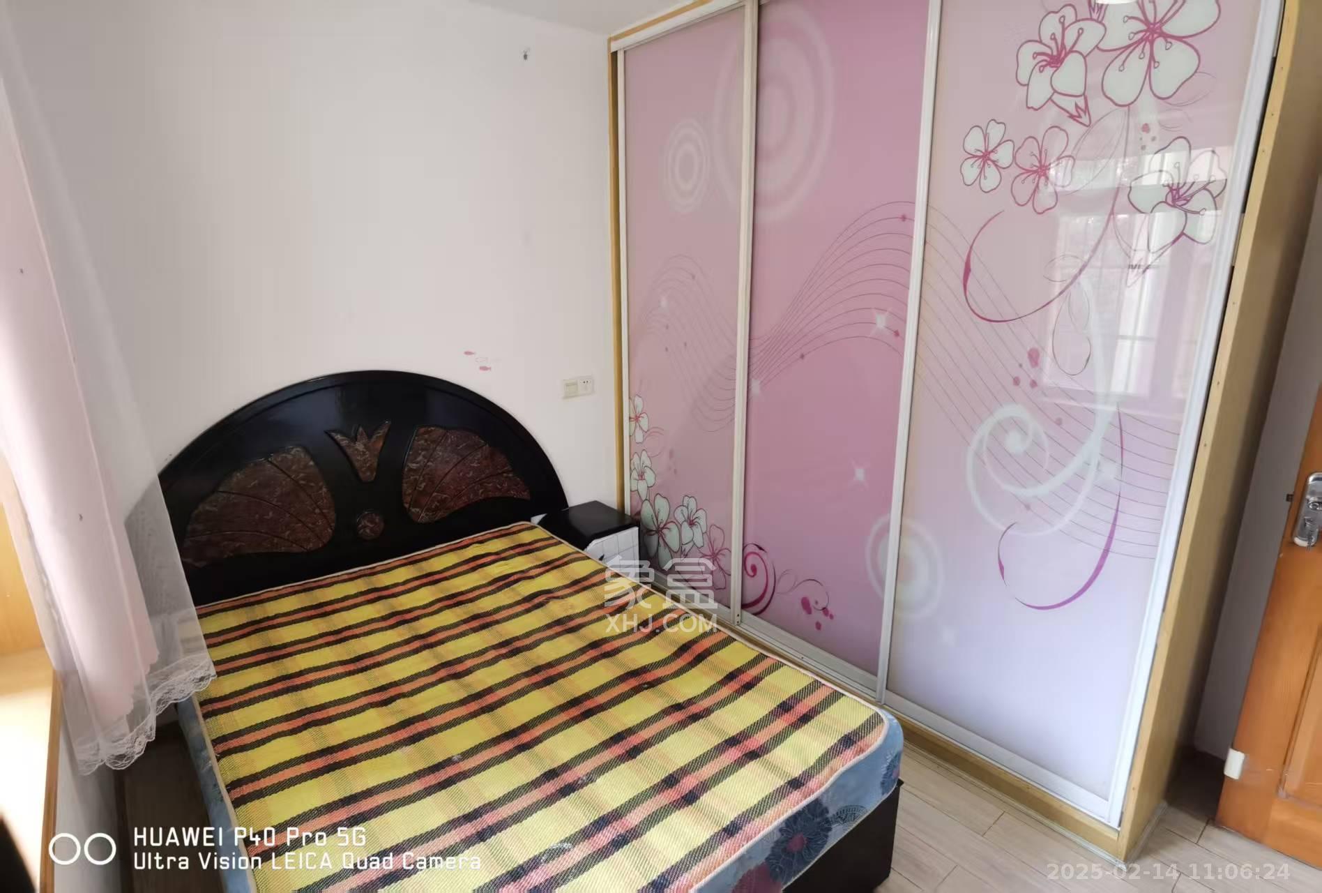 向东南社区 3室2厅1卫 1800.0元/月 向东南社区 3室2厅1卫 1800.0元/月室内图