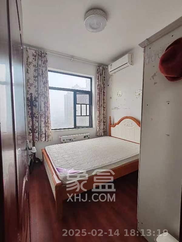 枫华府第  3室2厅1卫   2100.00元/月室内图