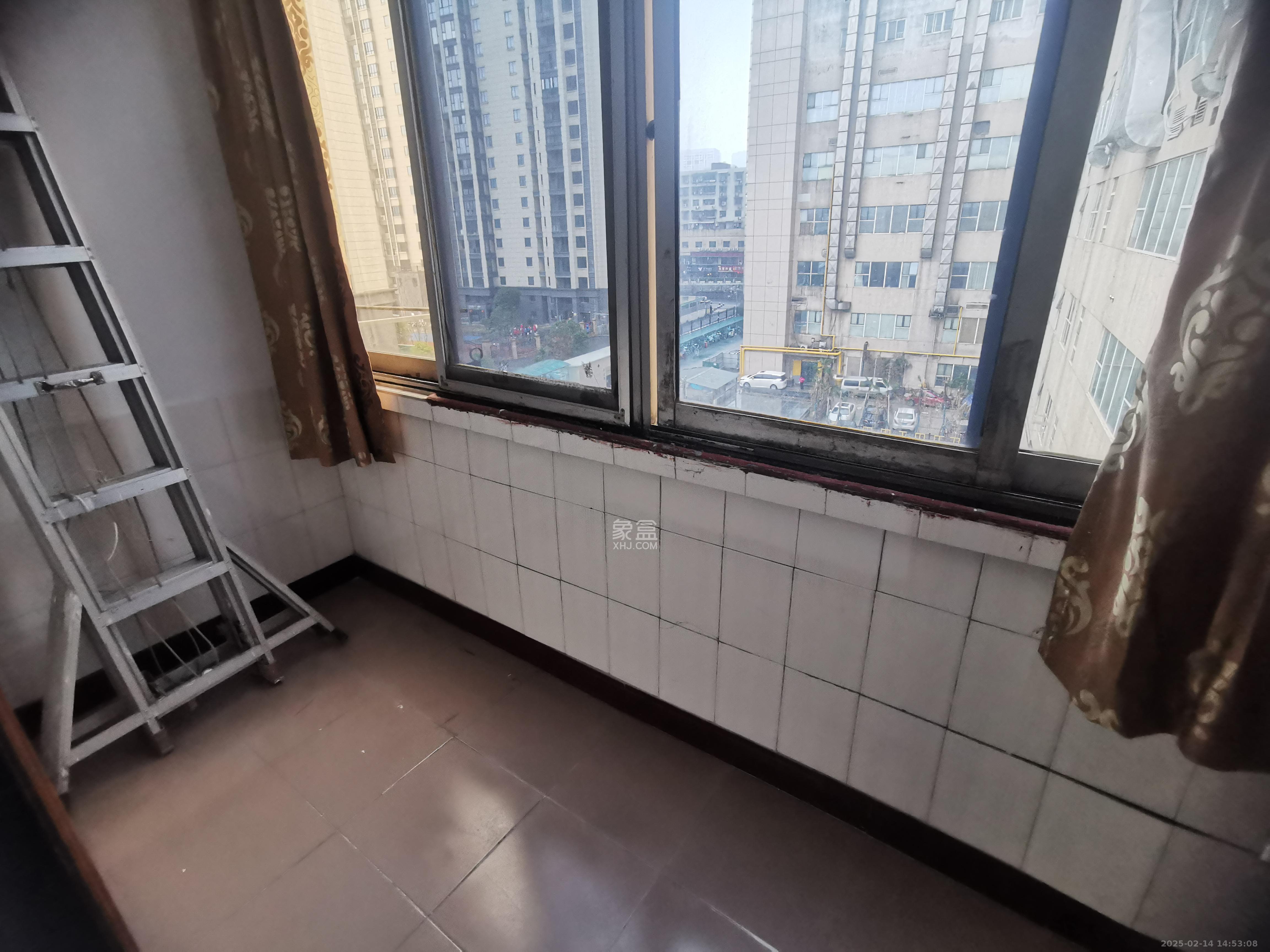 福康里湘运宿舍 2室2厅1卫 2500.0元/月 福康里湘运宿舍 2室2厅1卫 2500.0元/月室内图