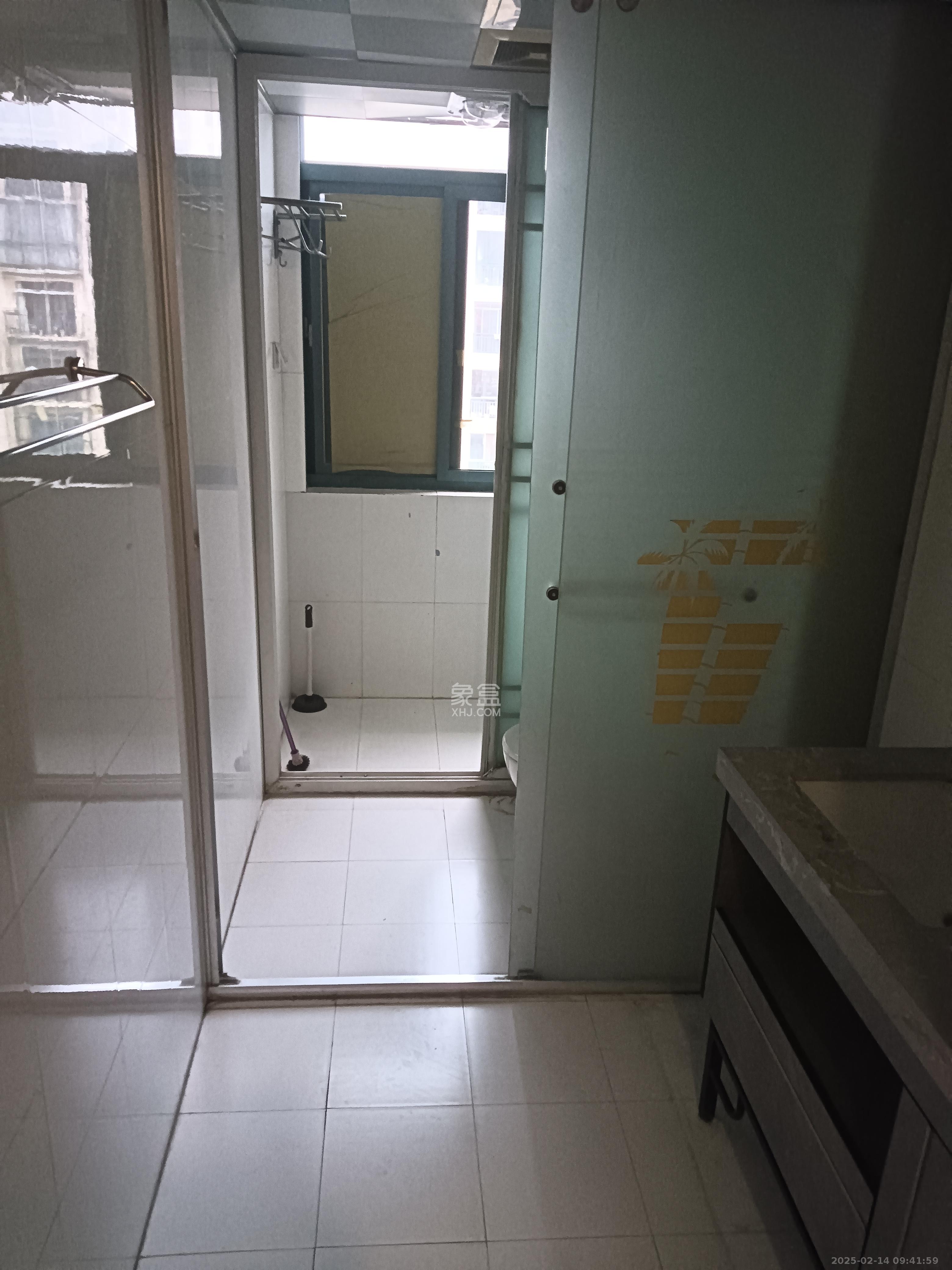 圣爵菲斯 3室2厅2卫 2200.0元/月 圣爵菲斯 3室2厅2卫 2200.0元/月室内图