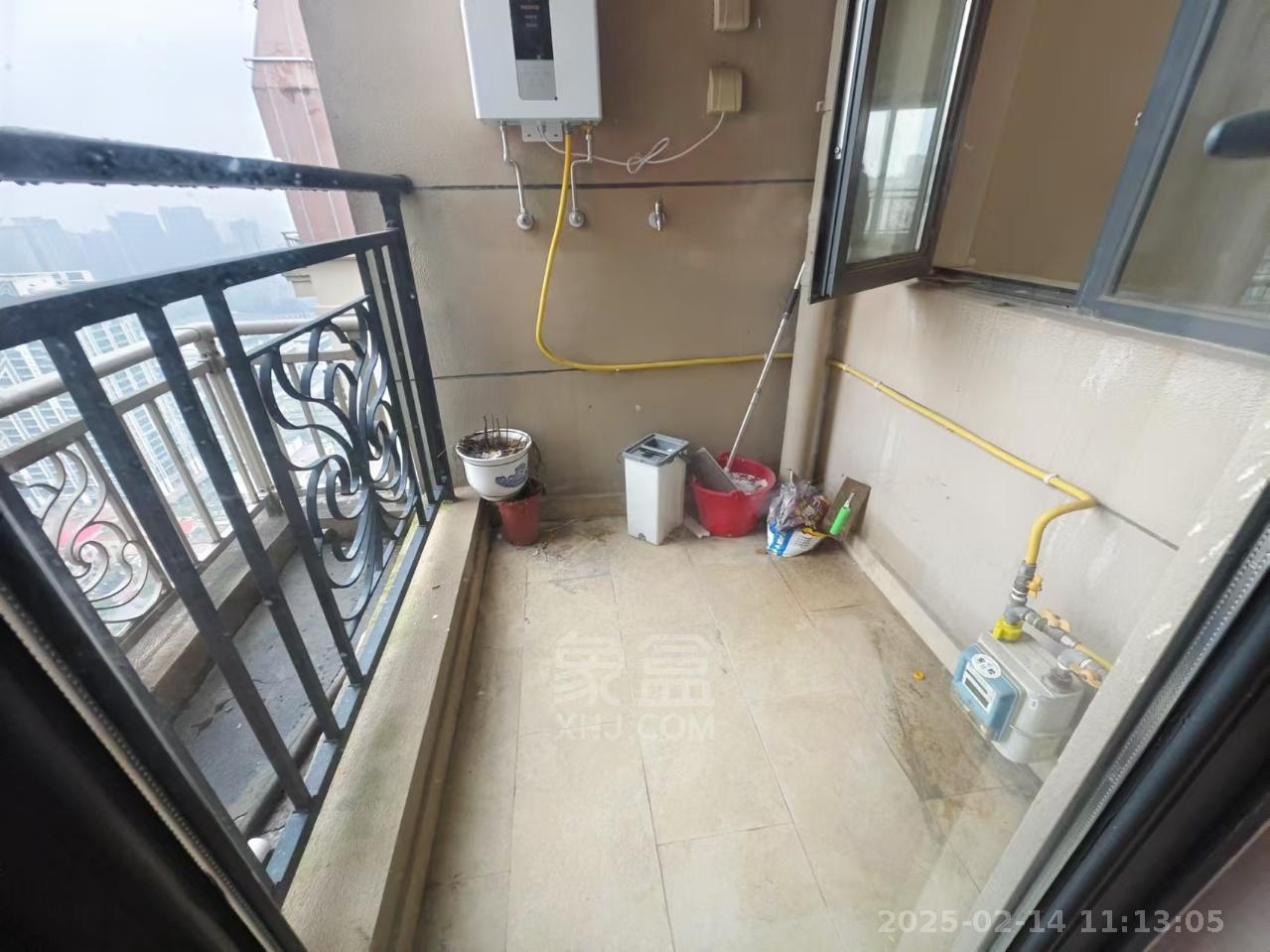 恒大华府 3室2厅2卫 2500.0元/月 恒大华府 3室2厅2卫 2500.0元/月室内图