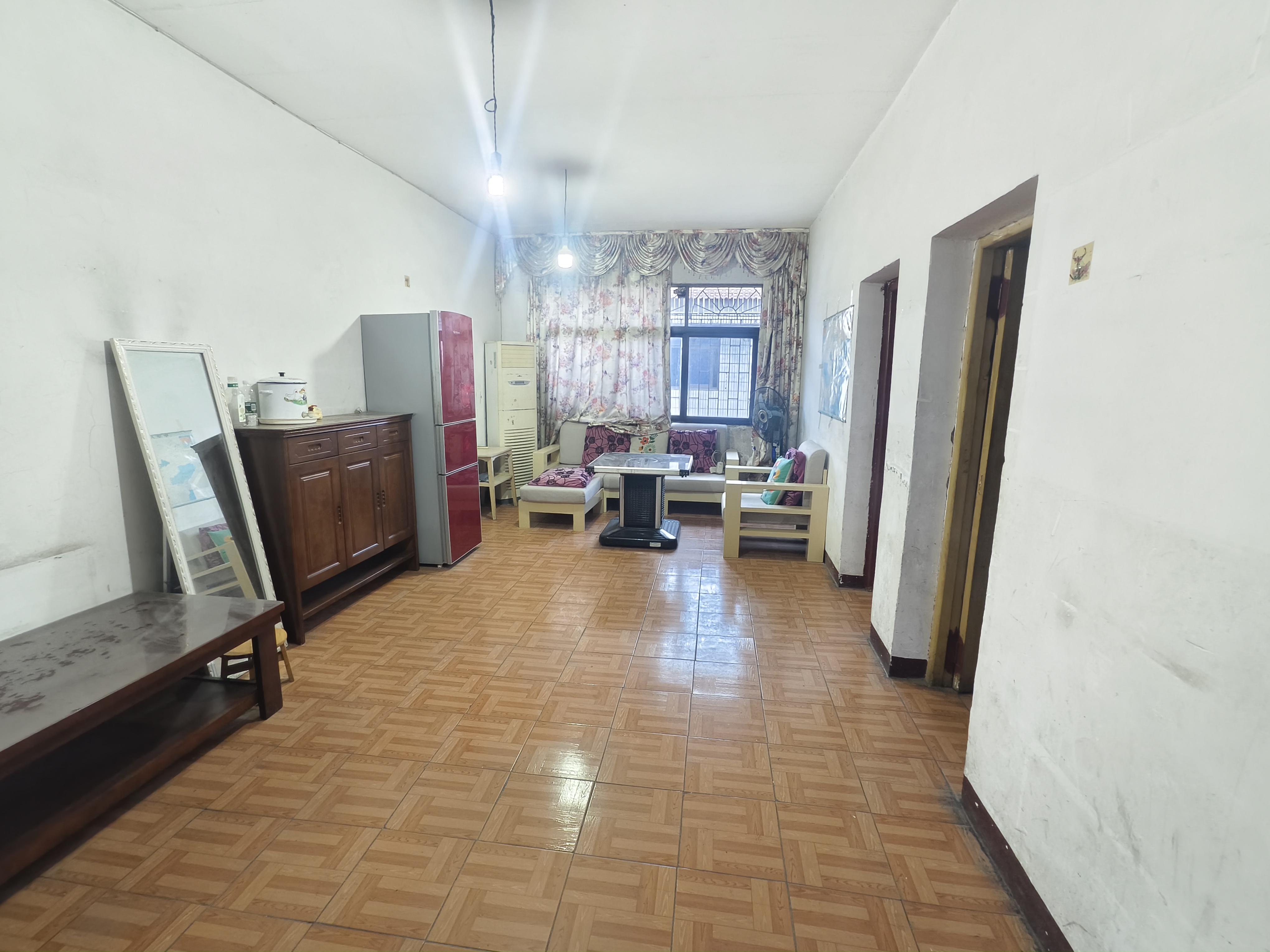 万富街 3室2厅1卫 18.8万 万富街 3室2厅1卫 18.8万客厅