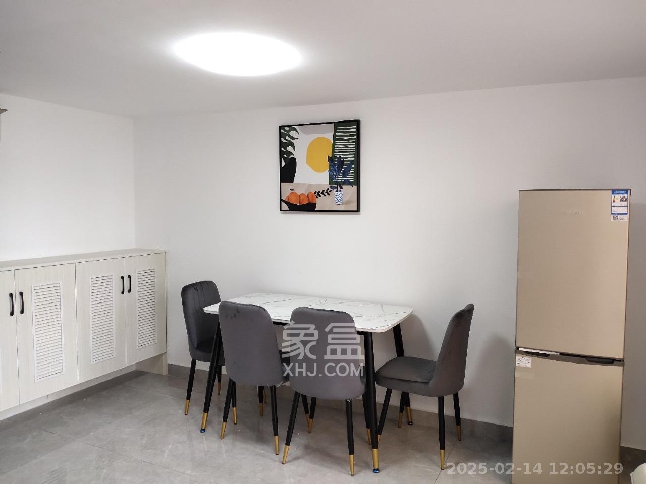 恒大上林苑  1室1厅2卫    1700.0元/月 恒大上林苑  1室1厅2卫    1700.0元/月室内图