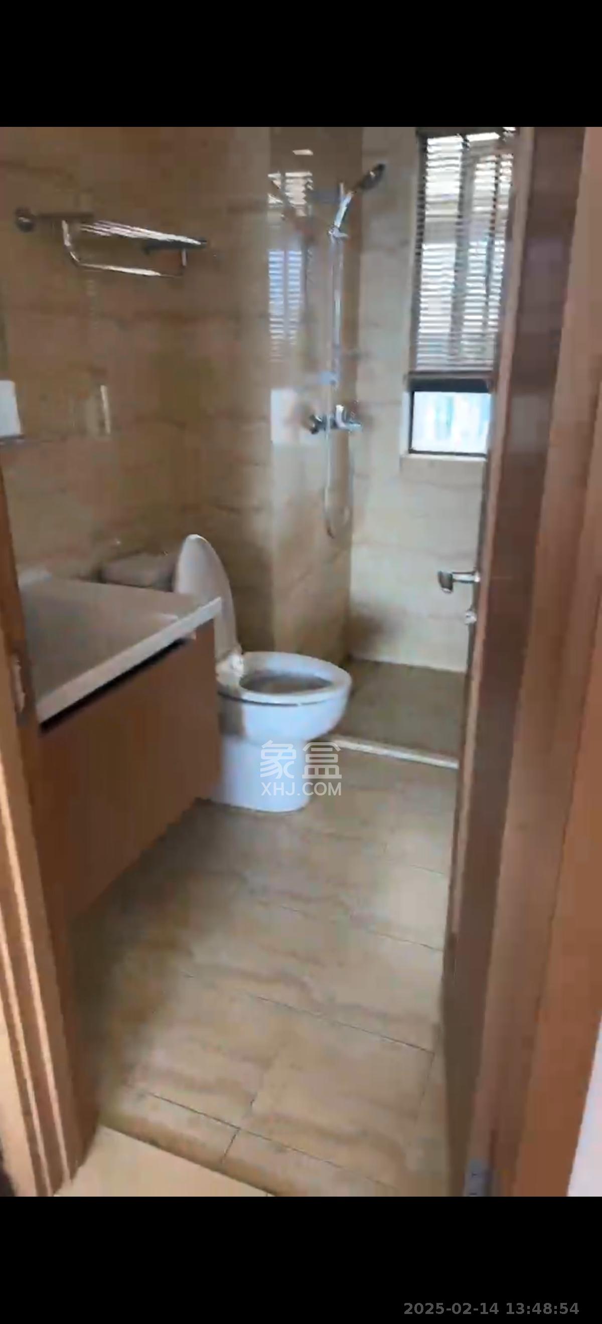 万科魅力之城 3室2厅2卫 2400.0元/月 万科魅力之城 3室2厅2卫 2400.0元/月室内图