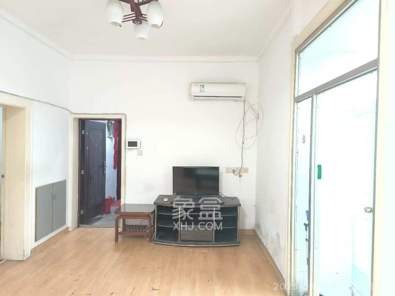湖南省体育局单位宿舍（省体总会宿舍）  4室2厅1卫   3300.00元/月室内图